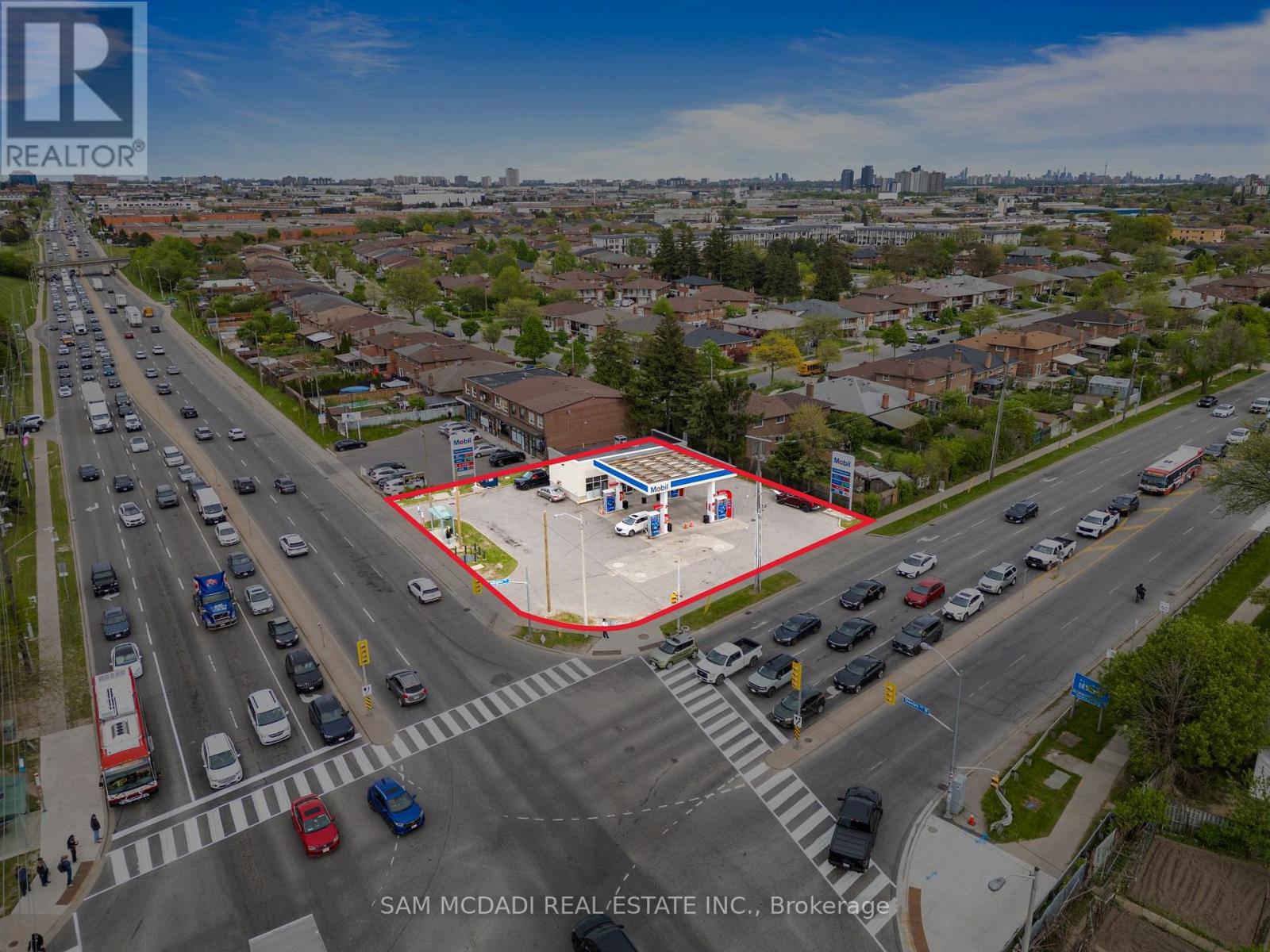 6199 Steeles Avenue W Property Photo 28