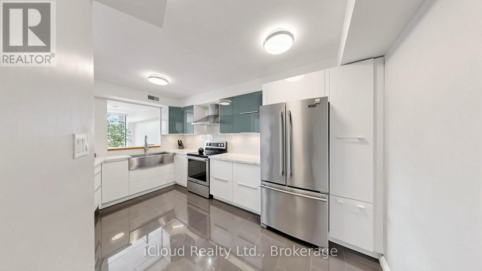 1005 - 1230 Marlborough Court Property Photo 12