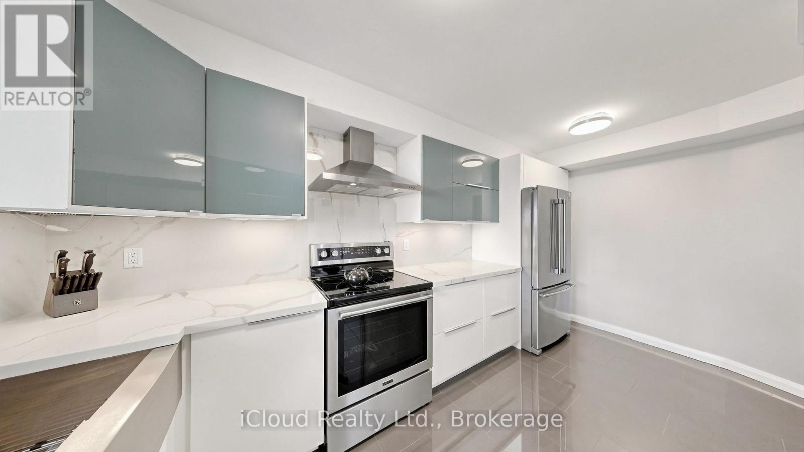 1005 - 1230 Marlborough Court Property Photo 13