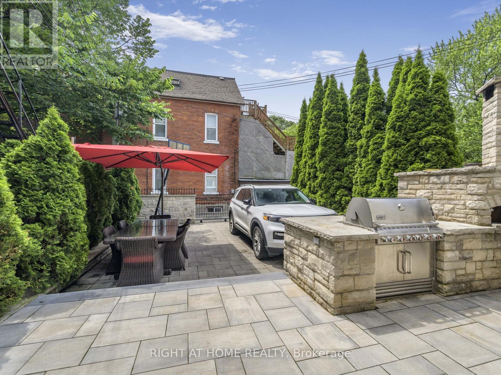 64 Brock Avenue Property Photo 37