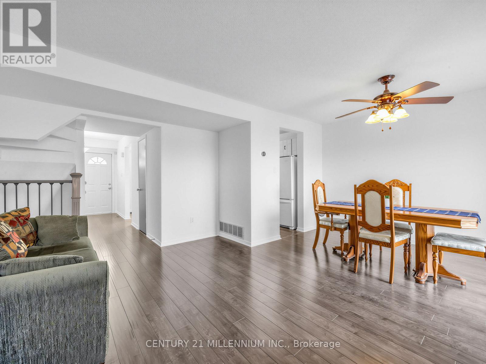 52 - 1020 Central Park Drive W Property Photo 10