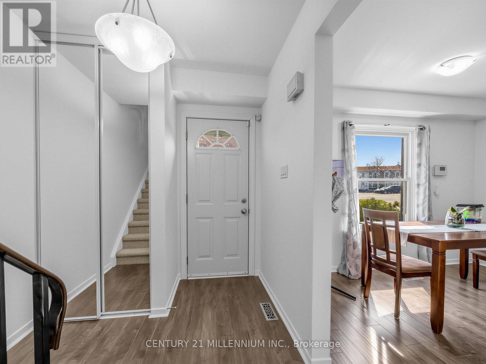 52 - 1020 Central Park Drive W Property Photo 17