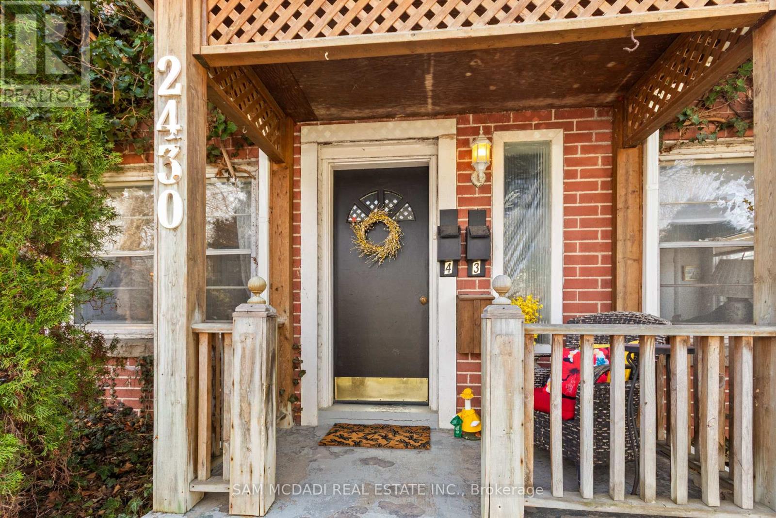 2430 - 2432 First Street Property Photo 8