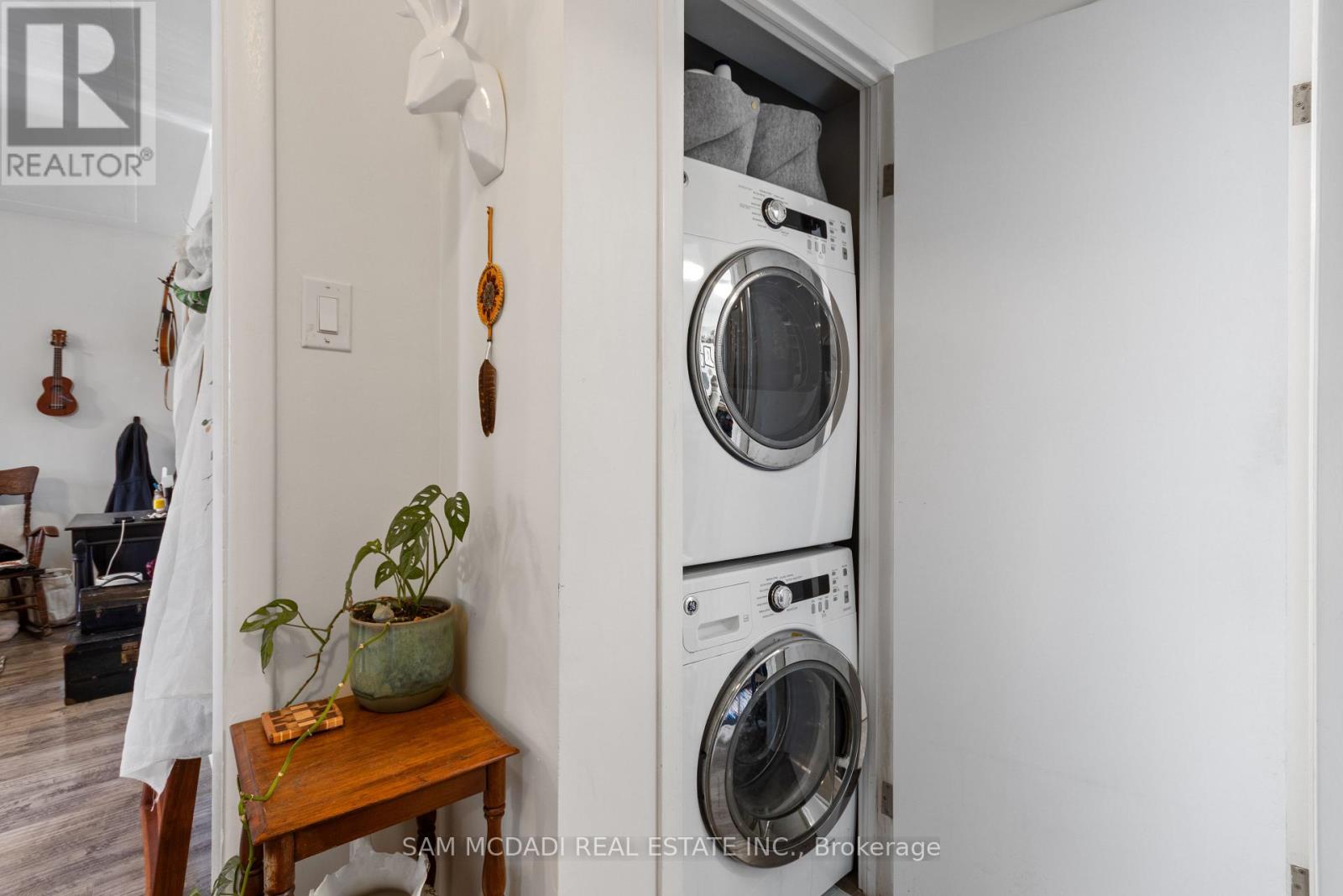 2430 - 2432 First Street Property Photo 11