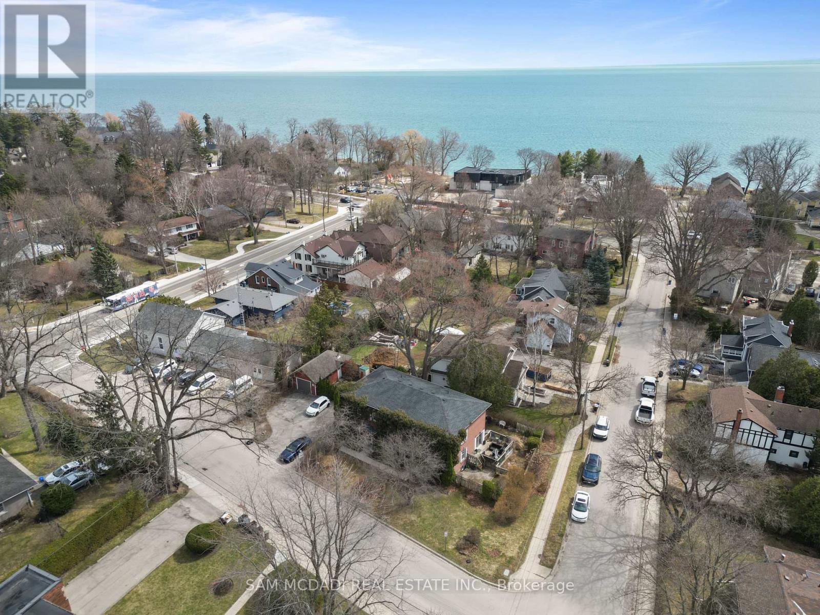 2430 - 2432 First Street Property Photo 25
