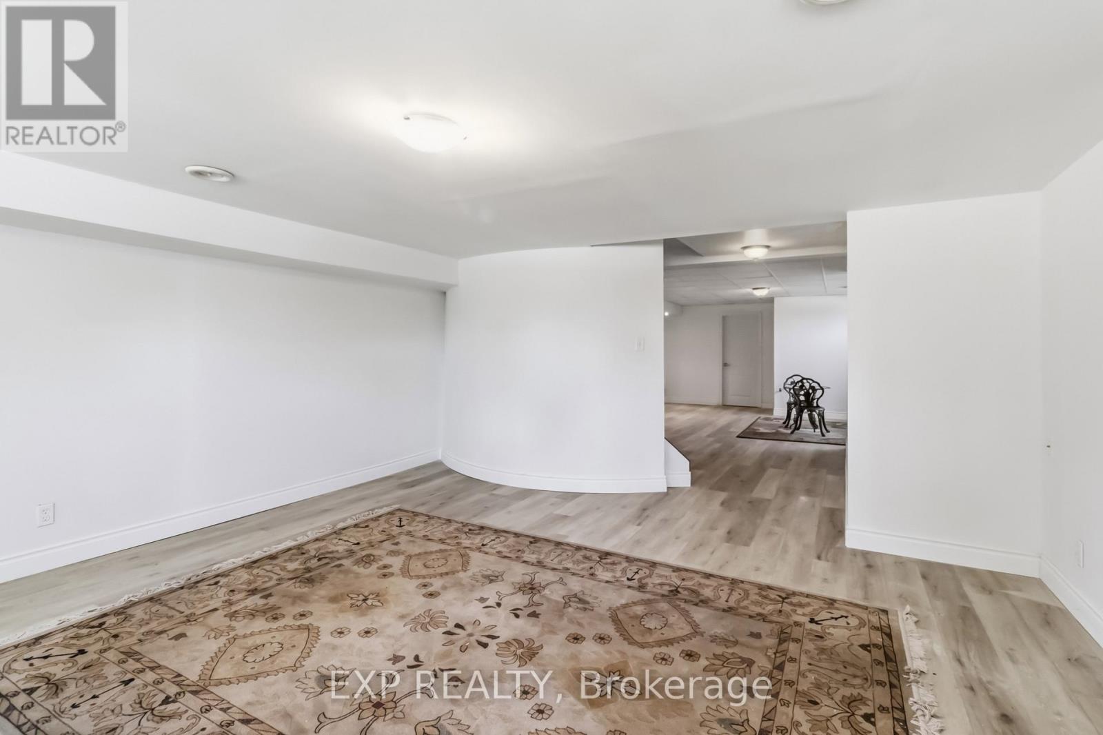 1401 Tamworth Court Property Photo 5