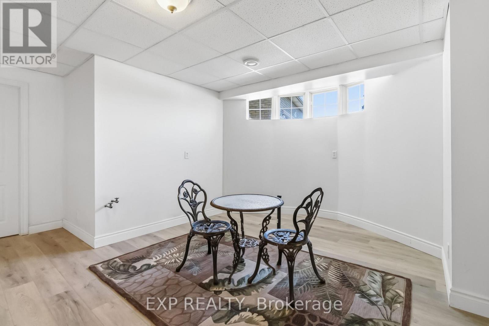 1401 Tamworth Court Property Photo 10