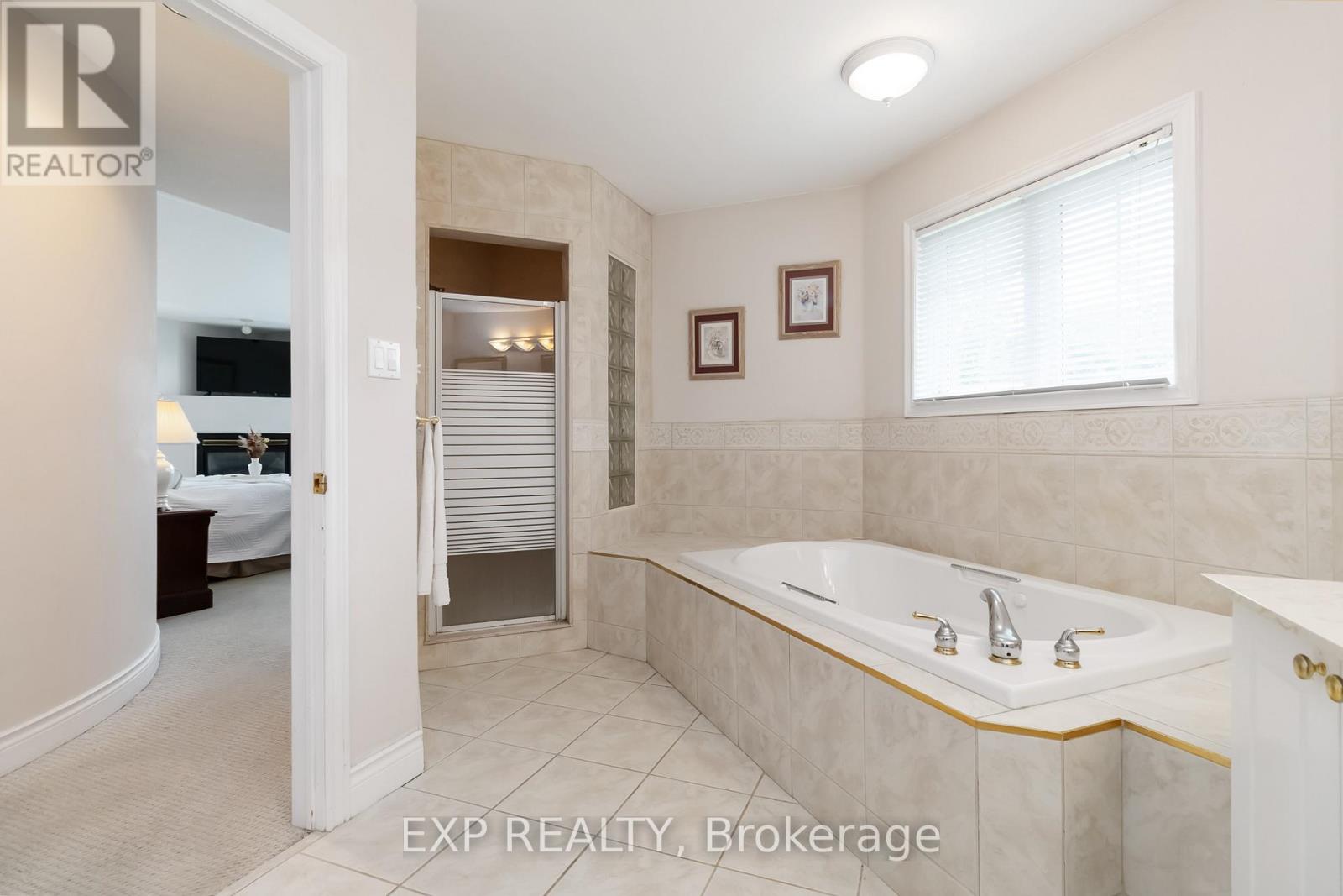 1401 Tamworth Court Property Photo 37
