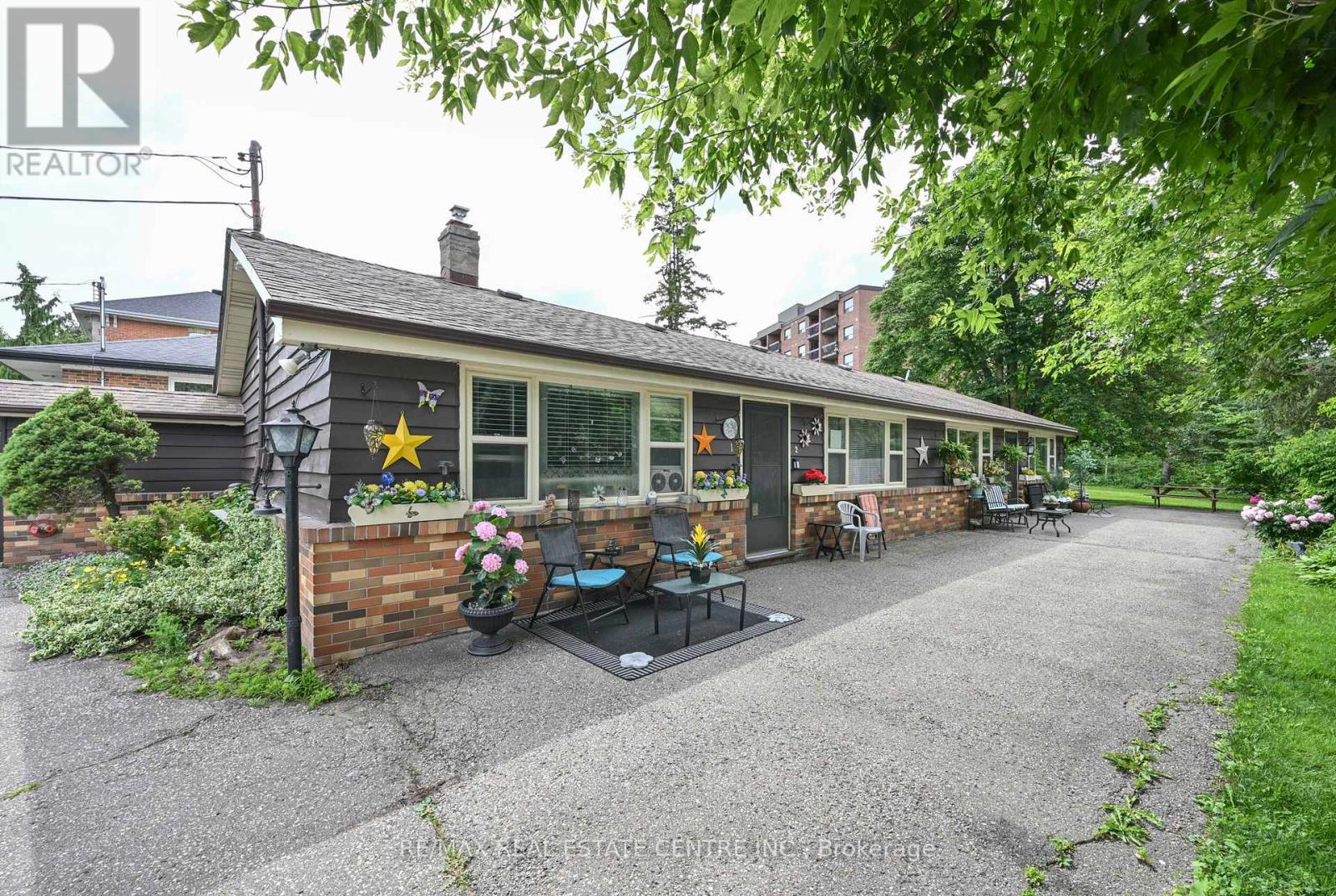44 Church Street Property Photo 2