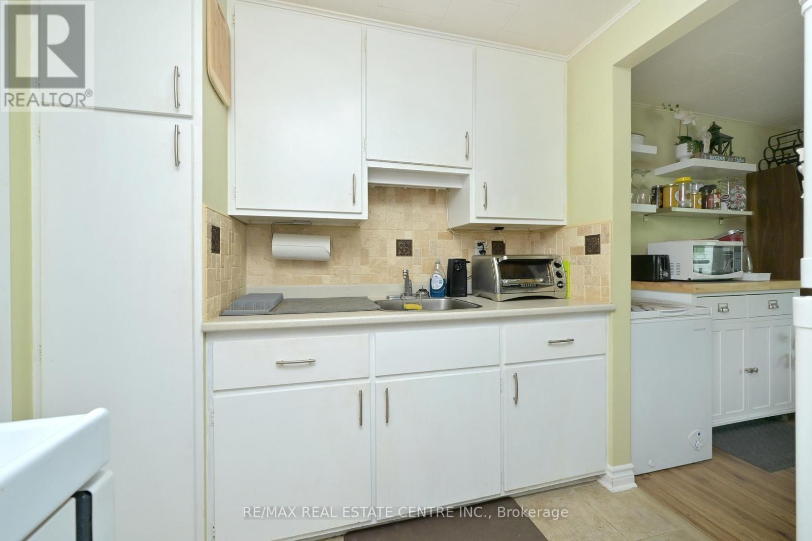44 Church Street Property Photo 8