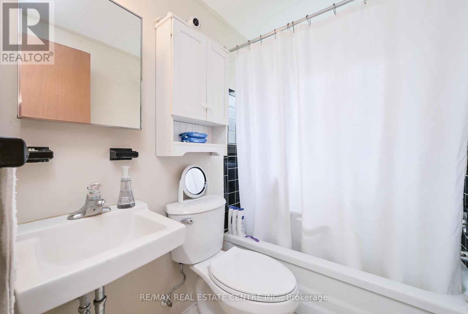 44 Church Street Property Photo 19