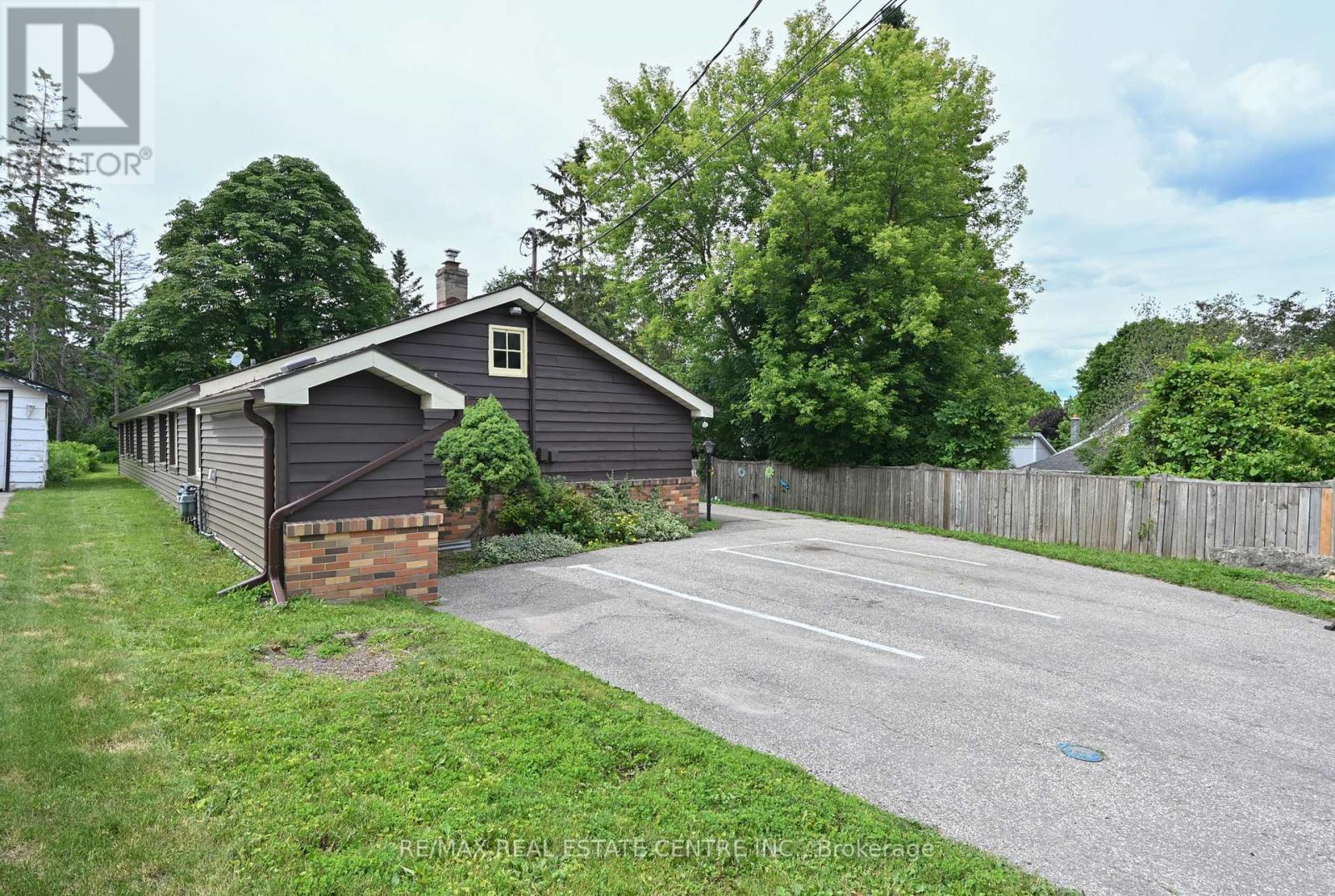 44 Church Street Property Photo 44
