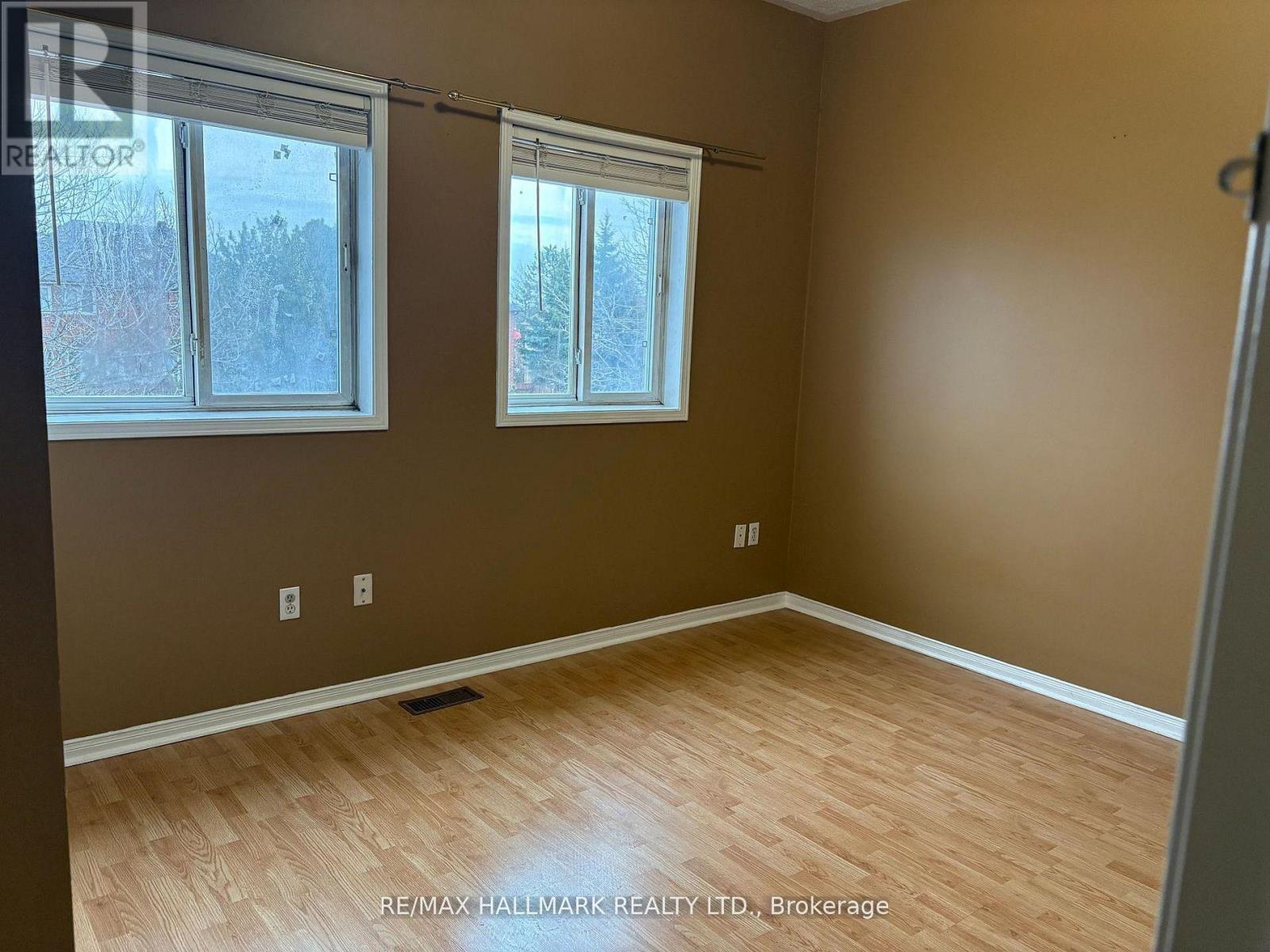 138 Spadina Road Property Photo 6