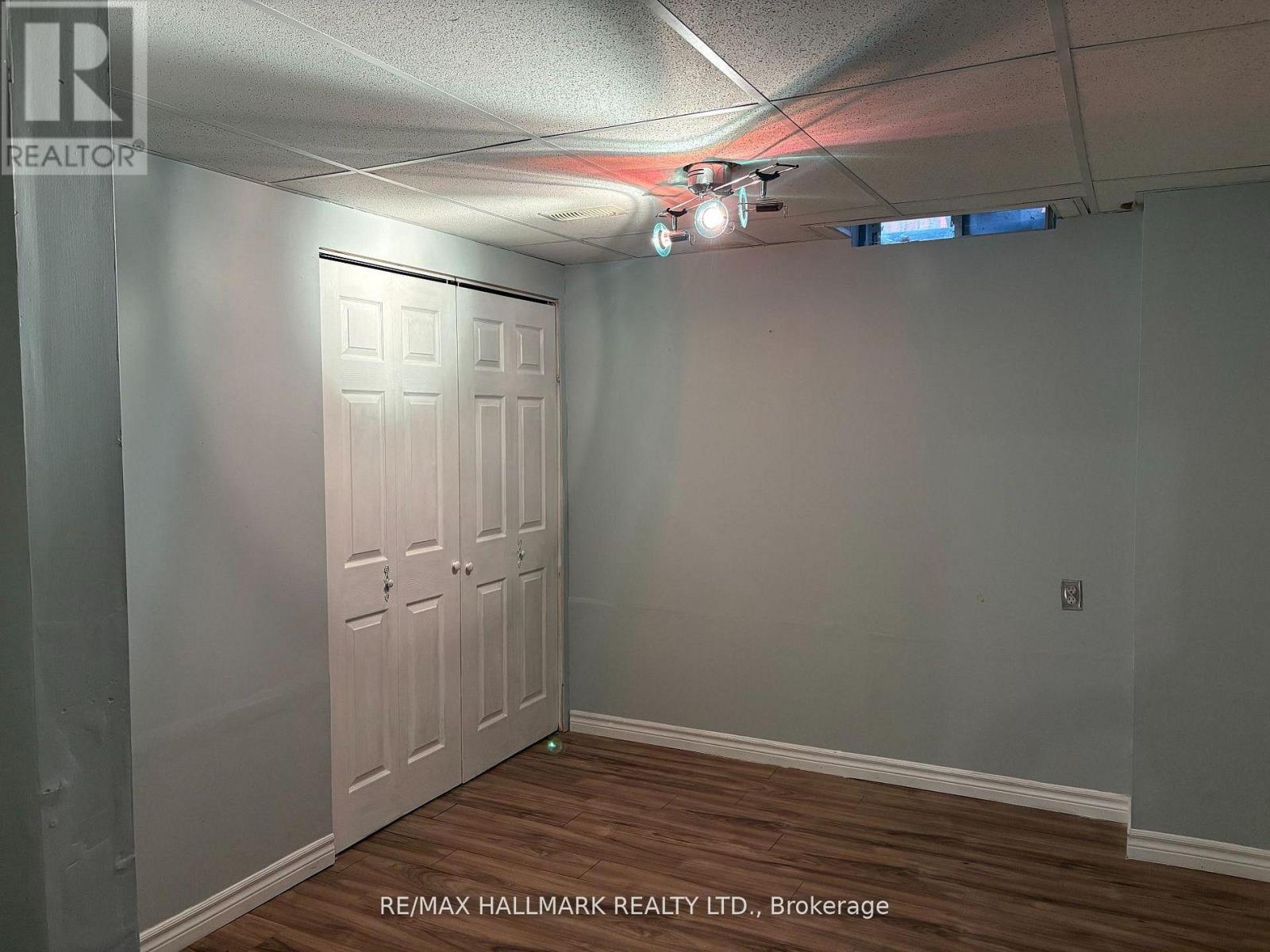 138 Spadina Road Property Photo 10