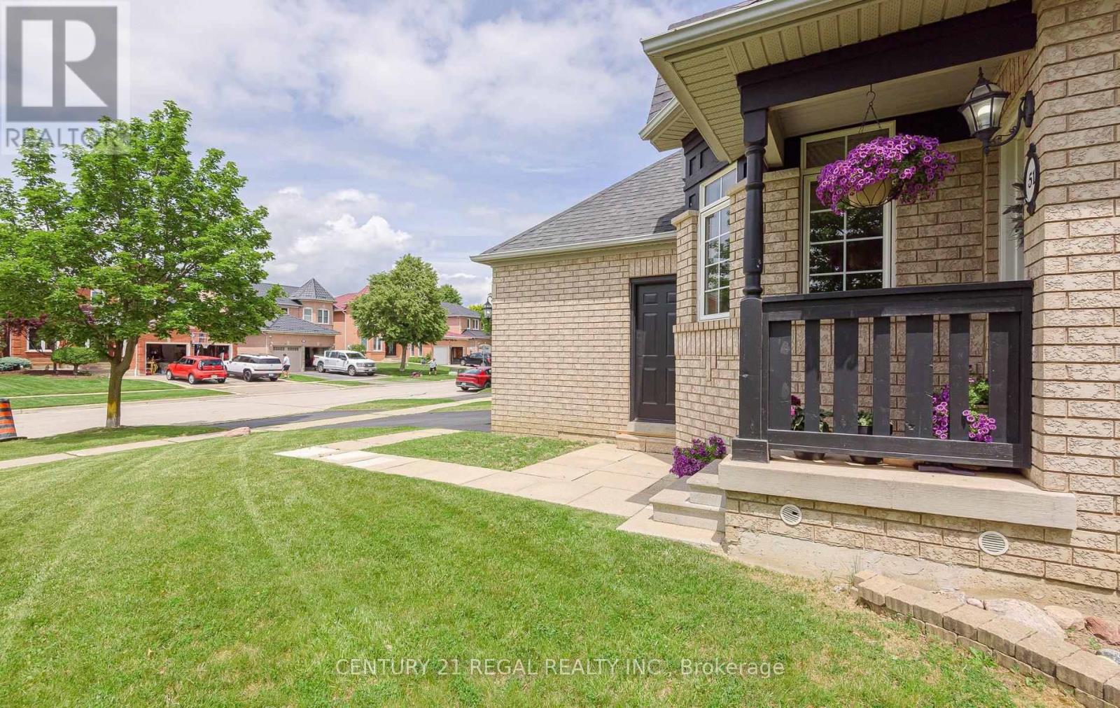 51 Royal Valley Drive Property Photo 2