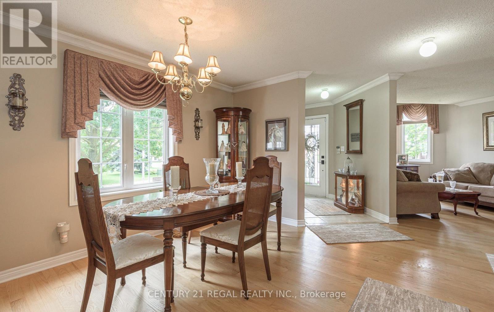51 Royal Valley Drive Property Photo 10