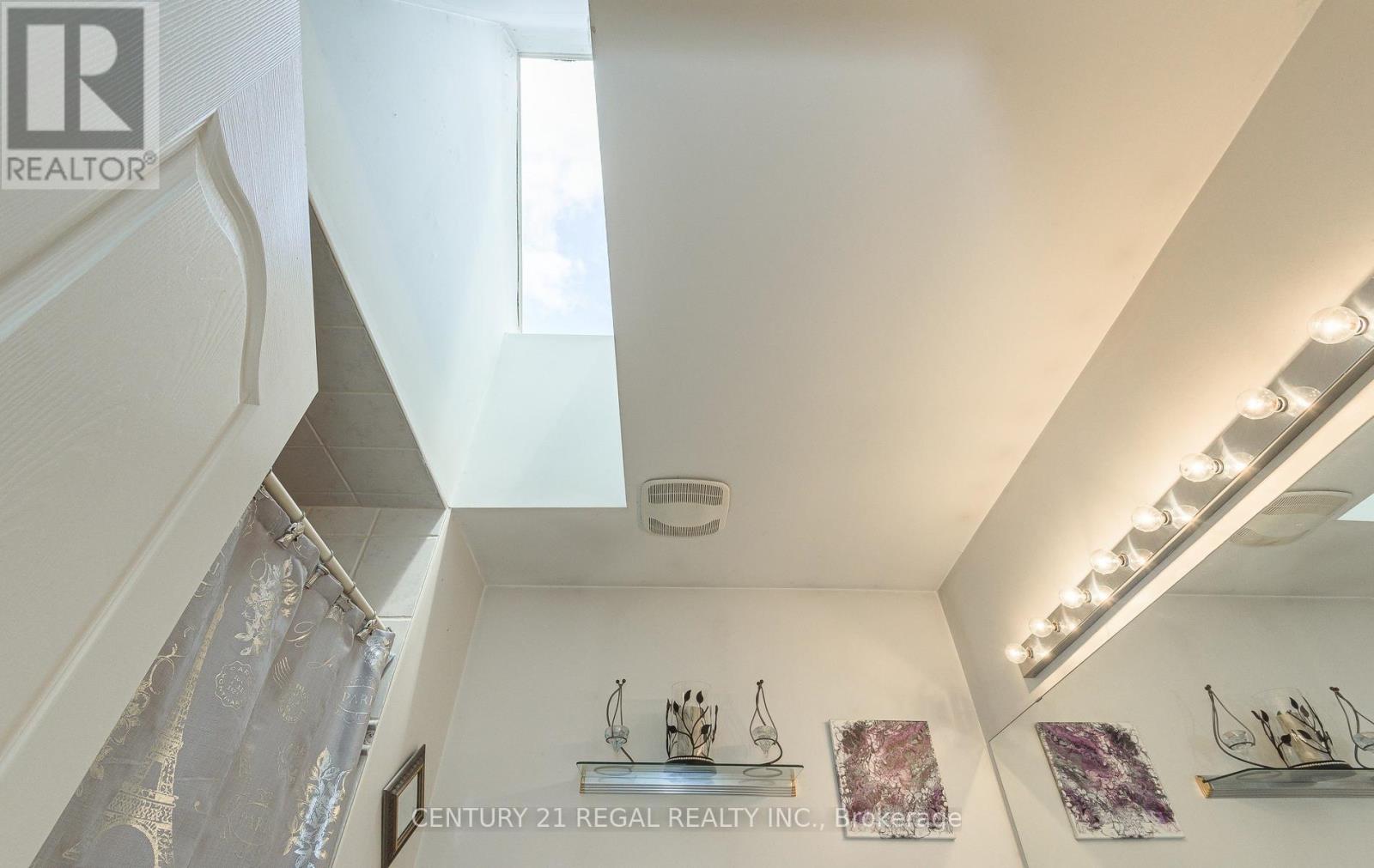 51 Royal Valley Drive Property Photo 23