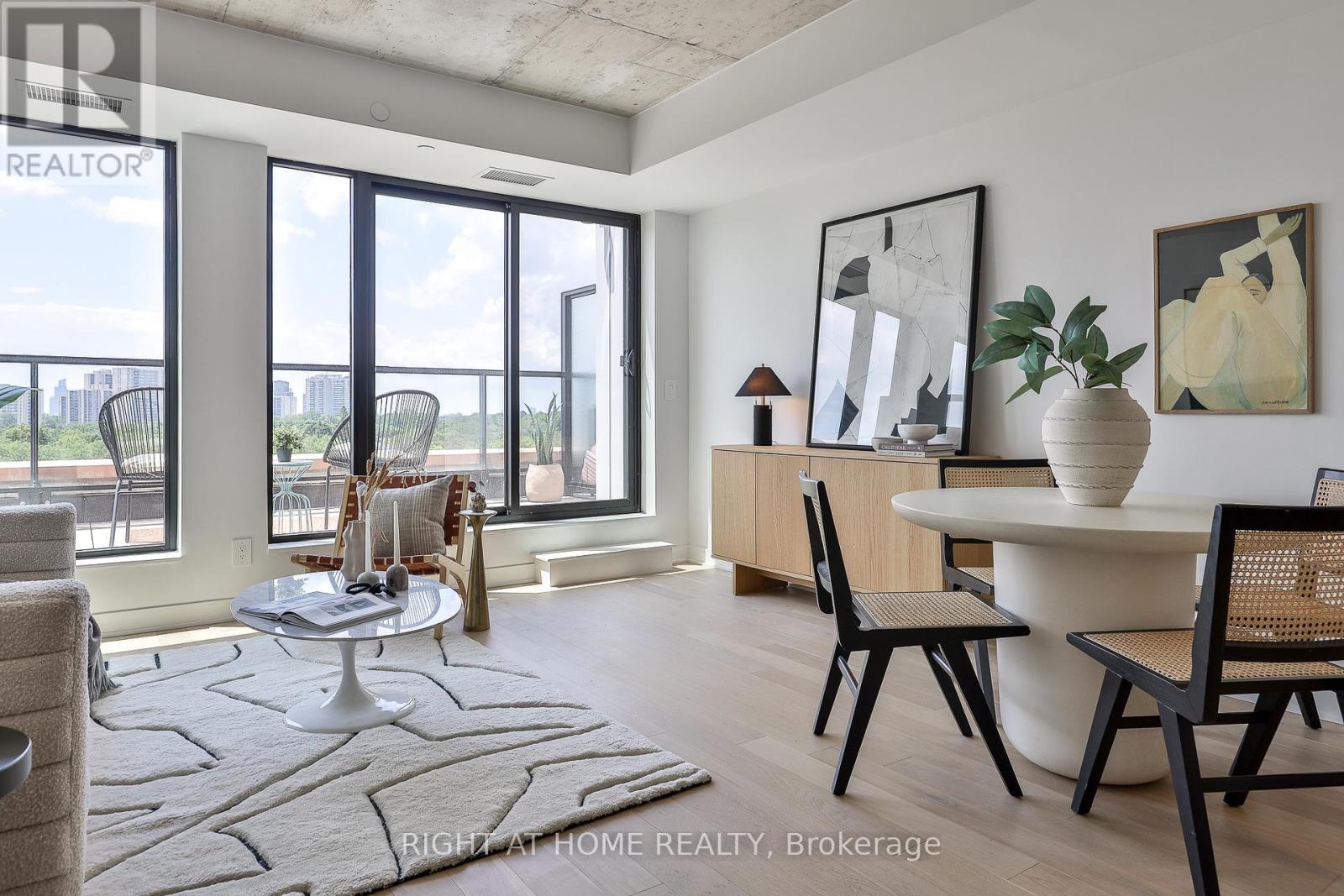 604 - 2720 Dundas Street W Property Photo 2