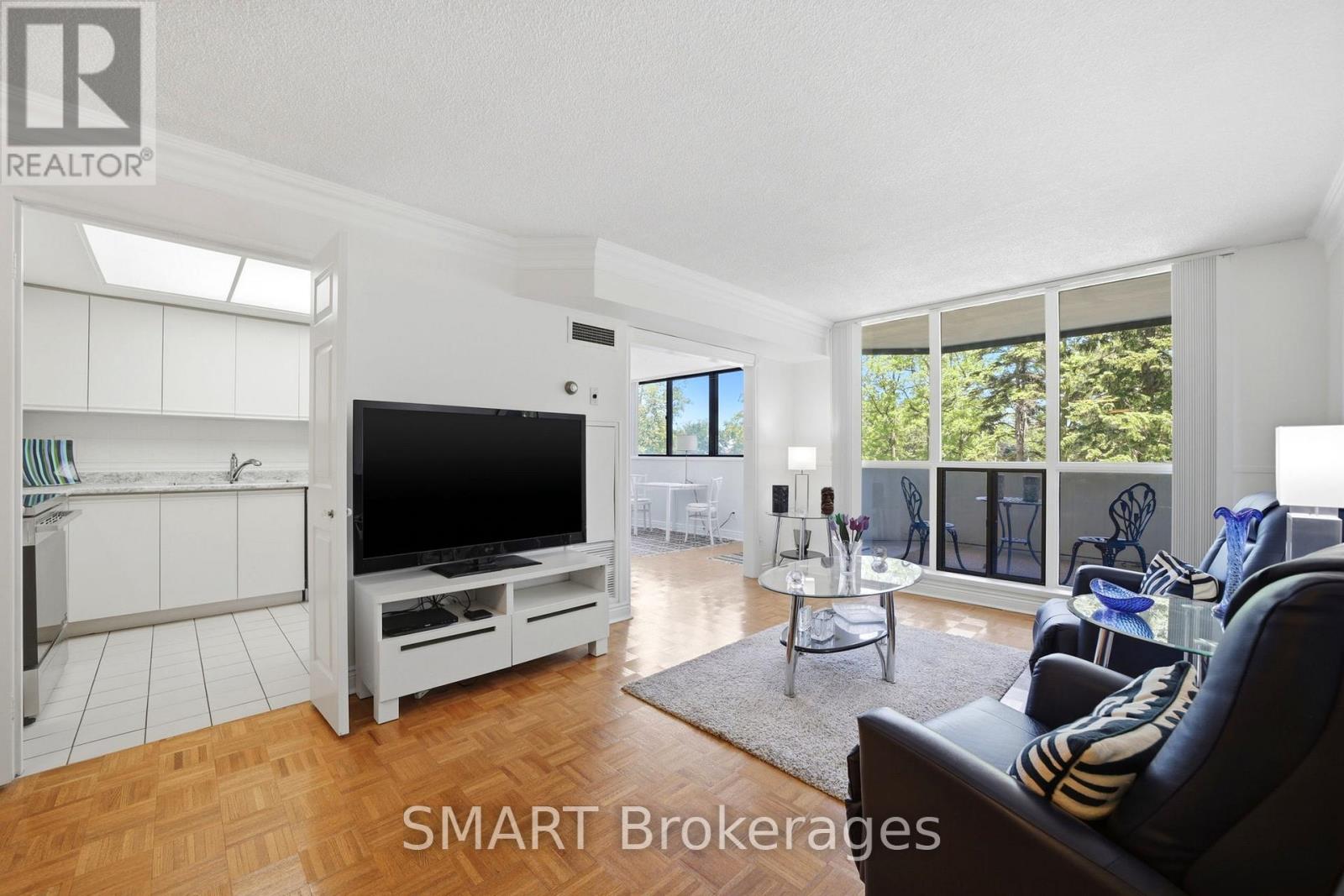203 - 1111 Bough Beeches Boulevard Property Photo 7