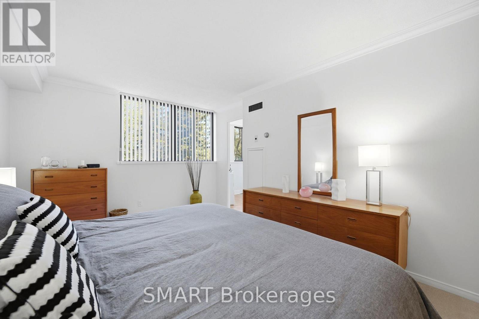203 - 1111 Bough Beeches Boulevard Property Photo 21