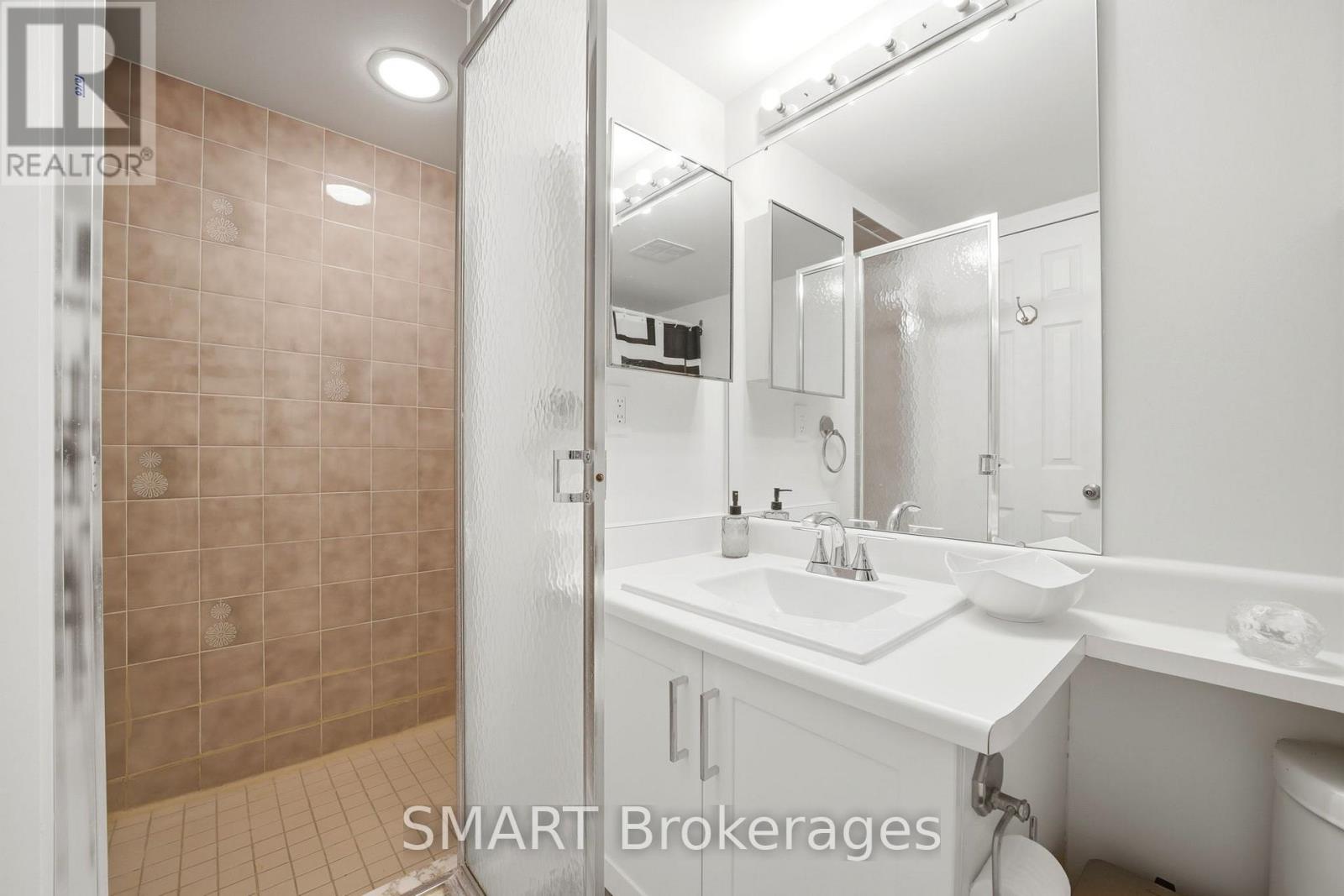 203 - 1111 Bough Beeches Boulevard Property Photo 25