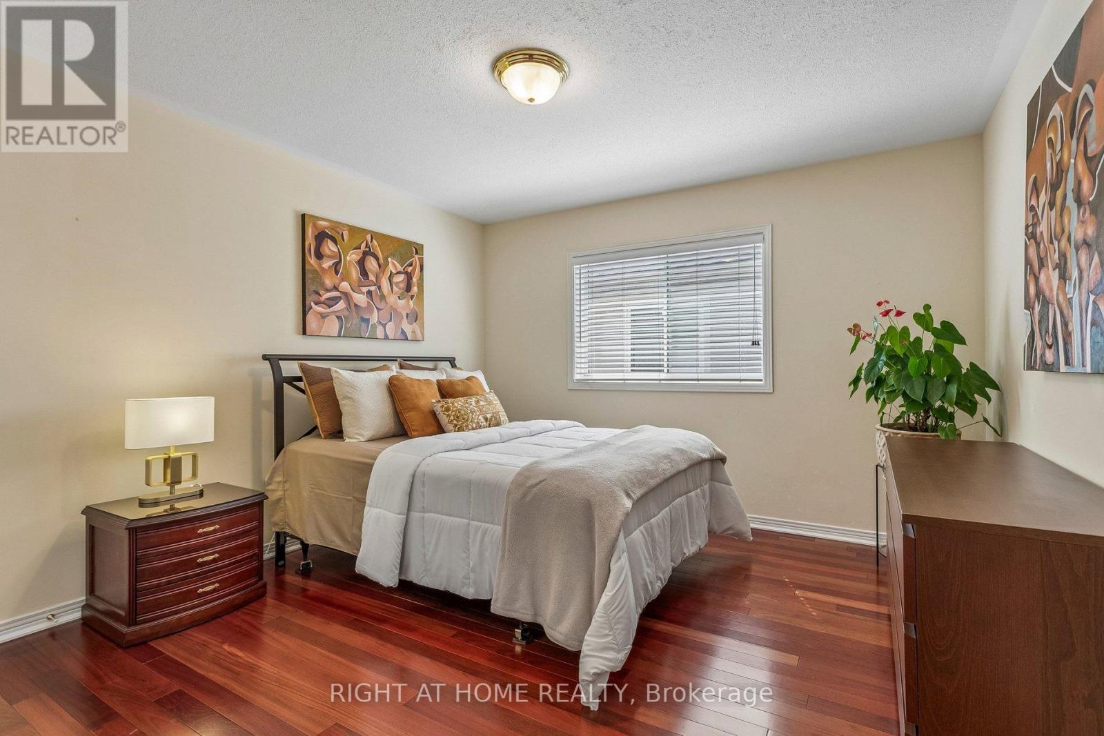 4263 Couples Crescent Property Photo 24