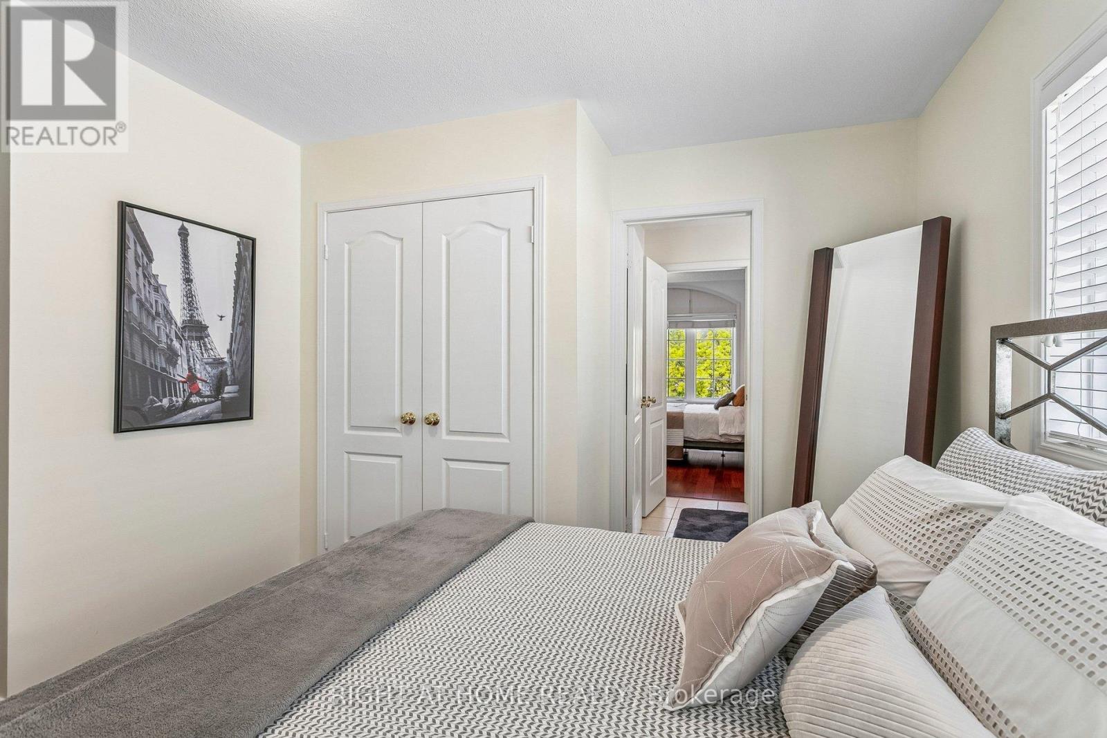 4263 Couples Crescent Property Photo 27
