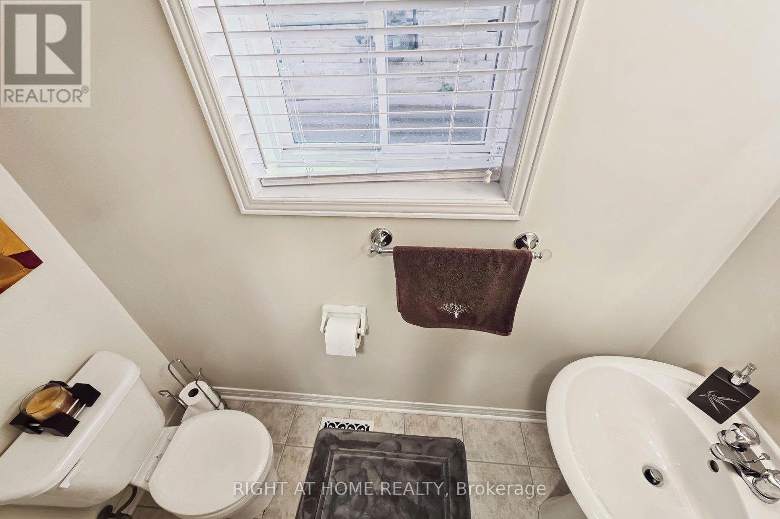 4263 Couples Crescent Property Photo 29