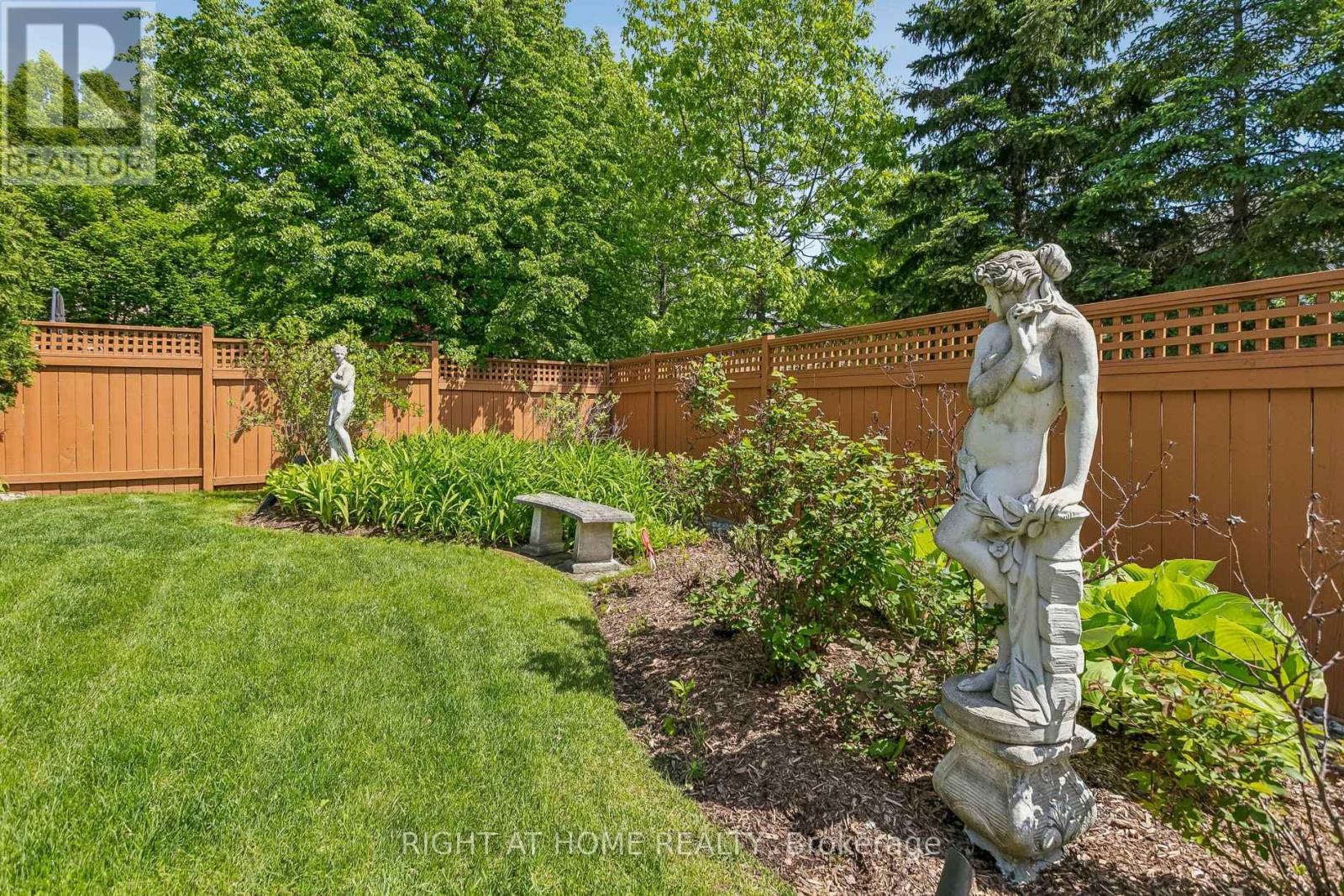 4263 Couples Crescent Property Photo 36