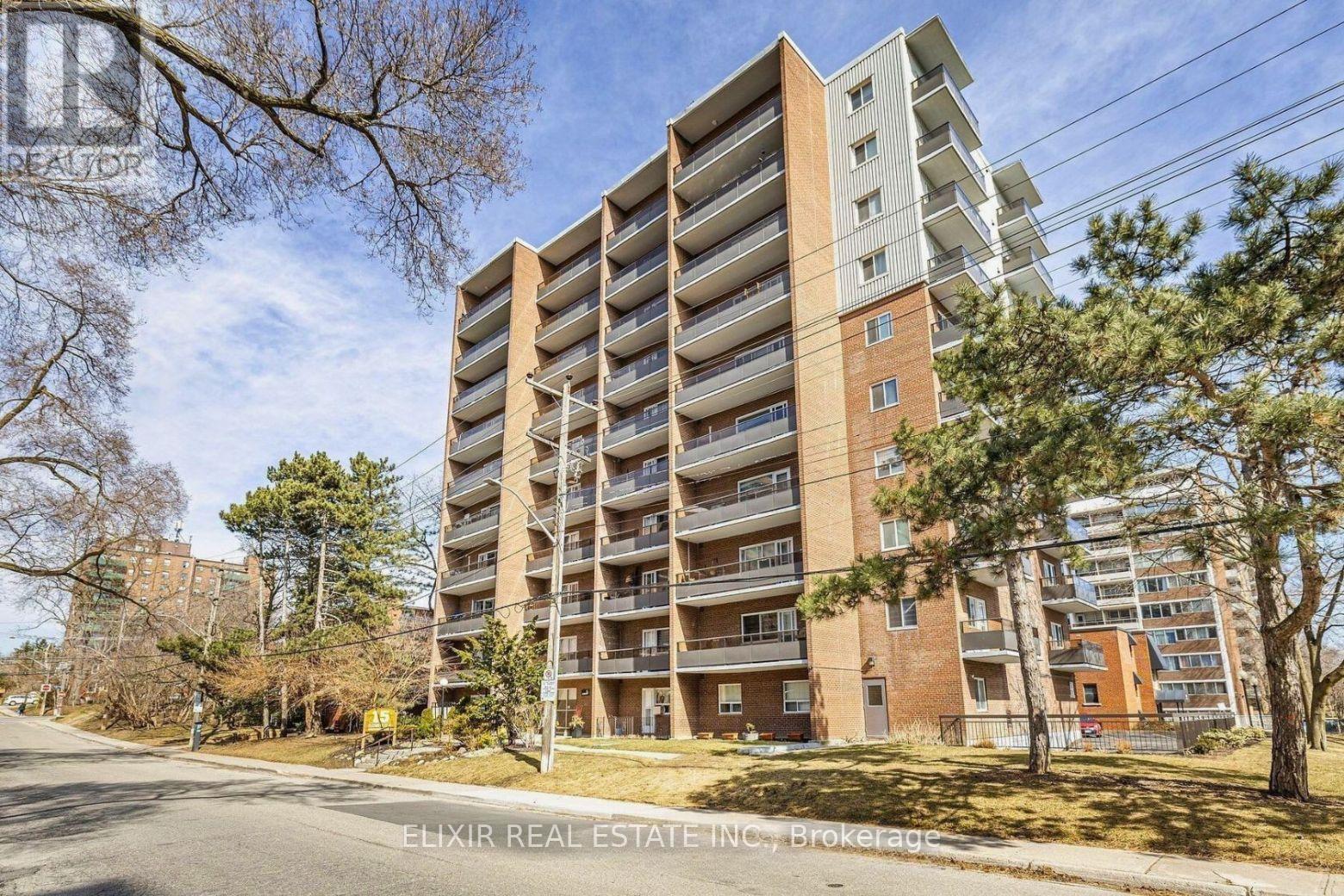 605 - 15 ELIZABETH STREET N Property Photo 1