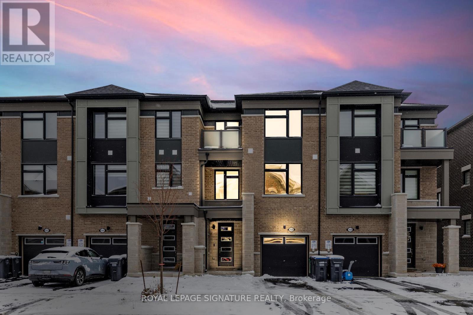 158 KEPPEL CIRCLE