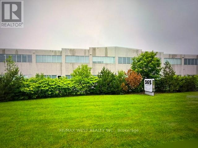 26 - 365 HEALEY ROAD