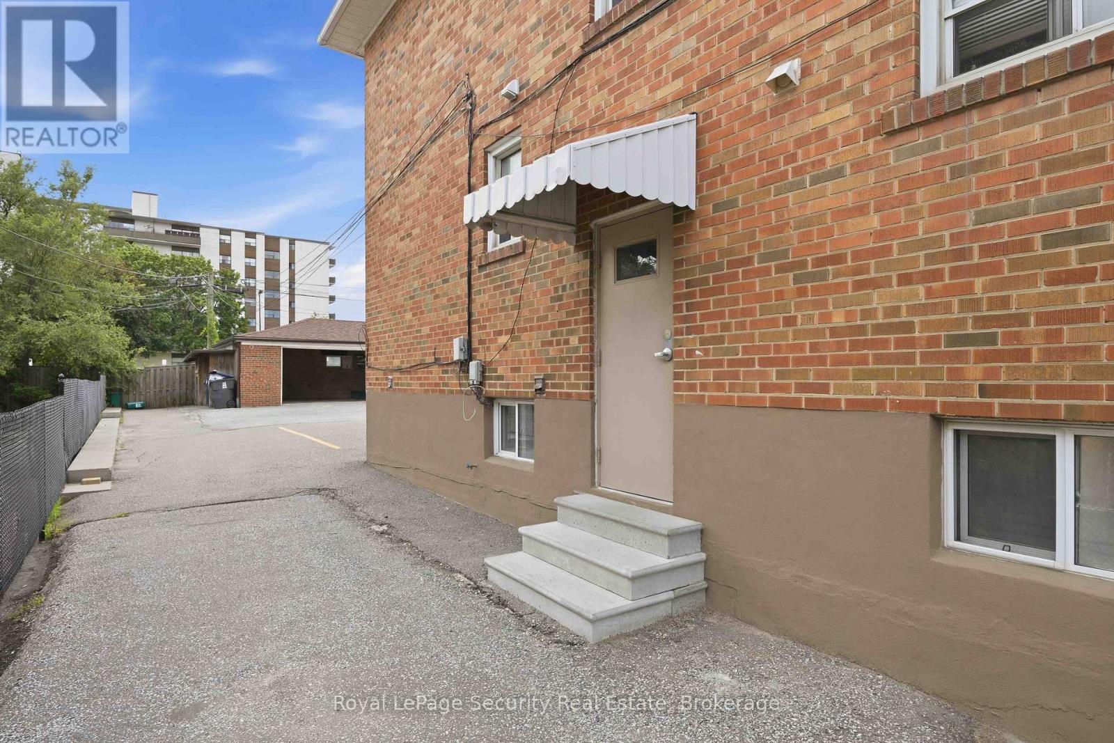 3 - 58 Leduc Drive Property Photo 25