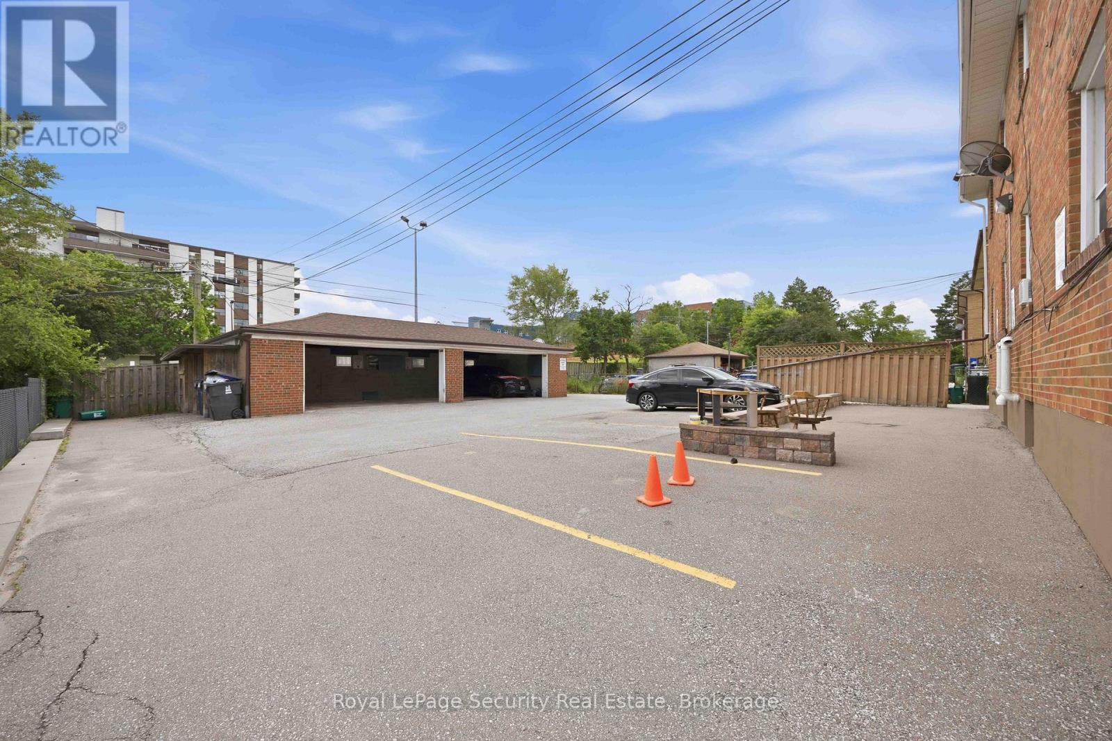 3 - 58 Leduc Drive Property Photo 26