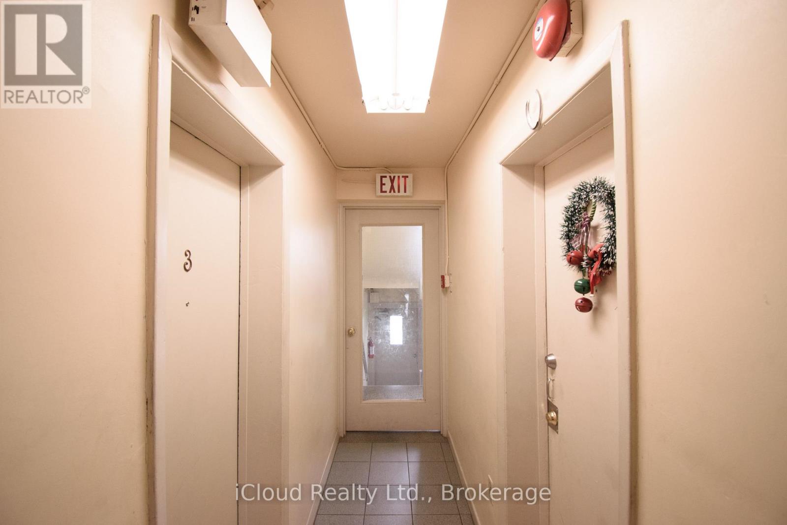 2265 Kipling Avenue Property Photo 12