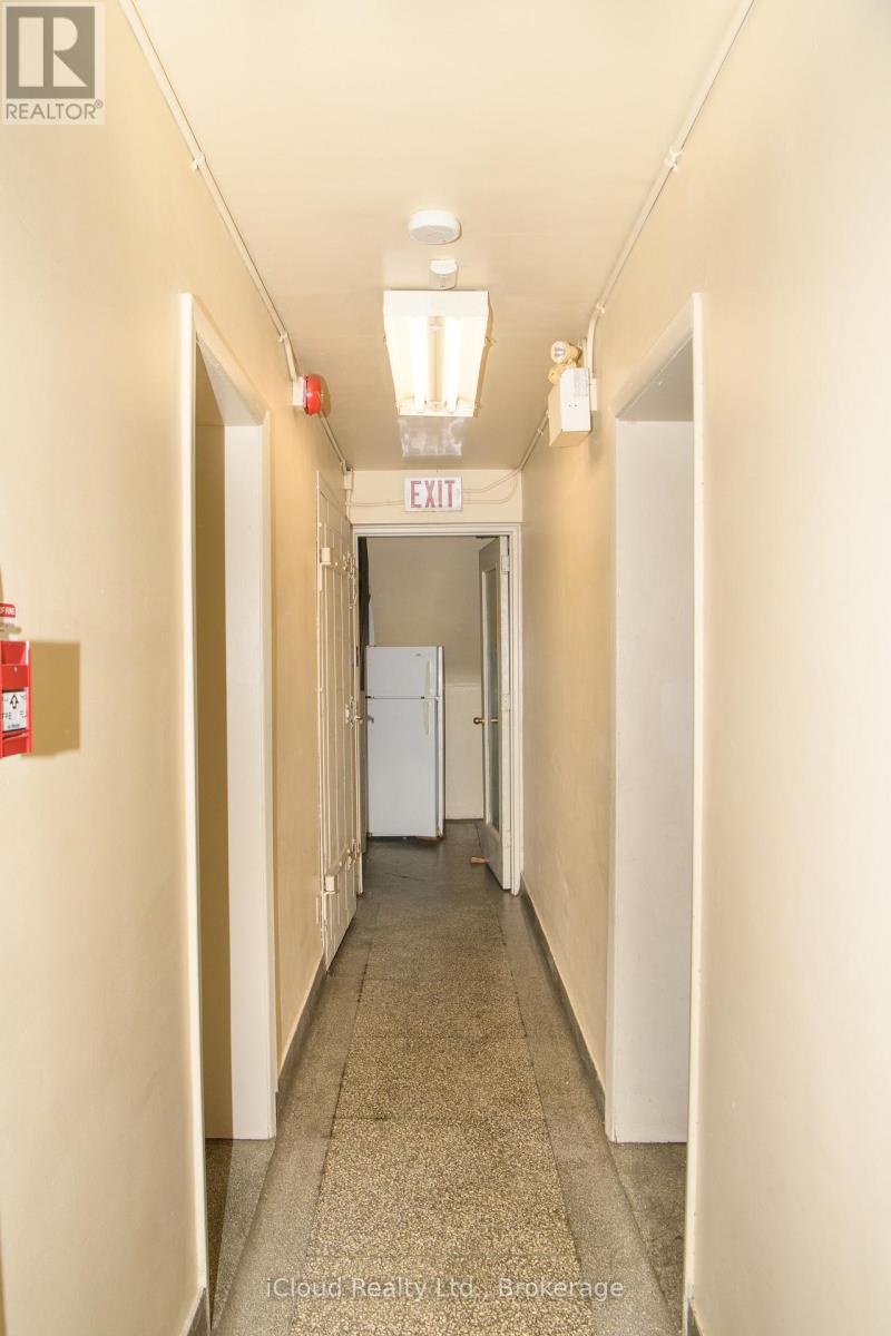 2265 Kipling Avenue Property Photo 18