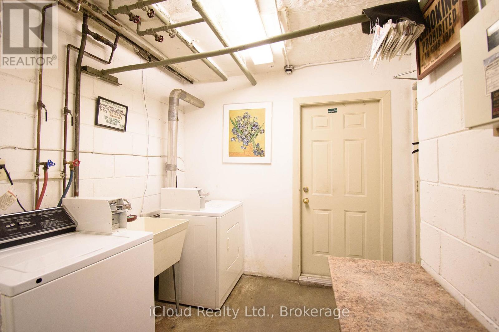 2265 Kipling Avenue Property Photo 22