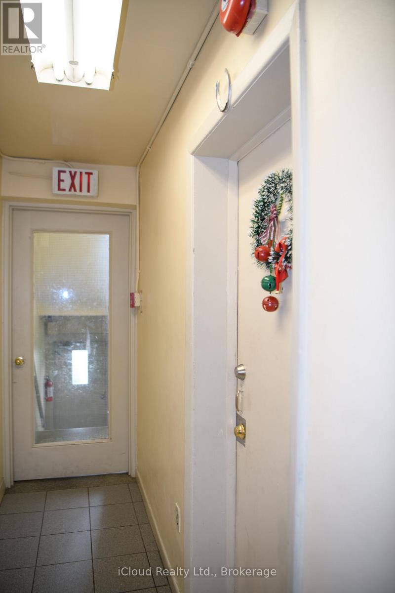 2265 Kipling Avenue Property Photo 29