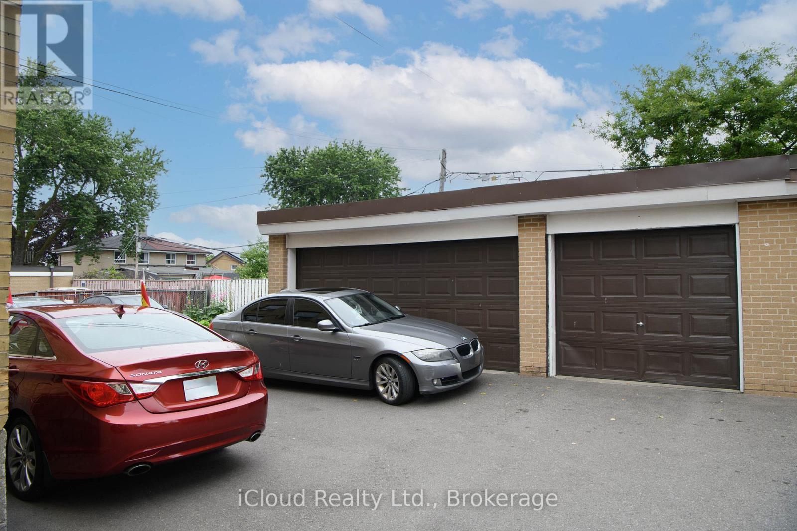 2265 Kipling Avenue Property Photo 33
