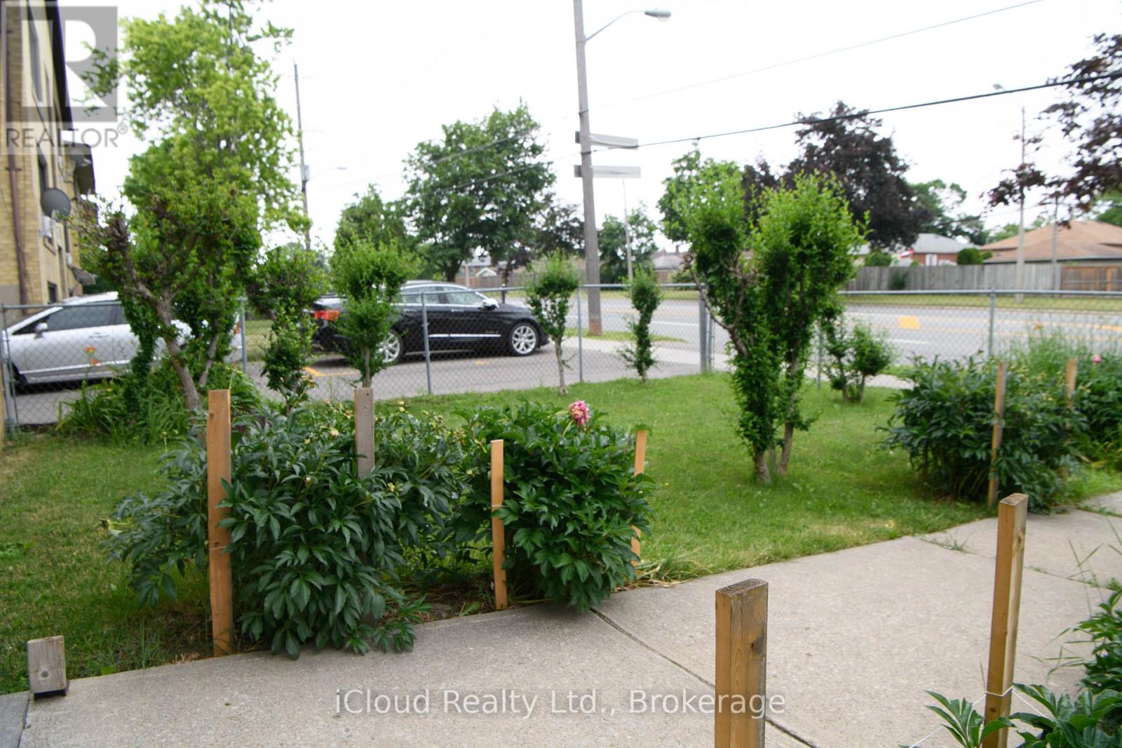 2265 Kipling Avenue Property Photo 38