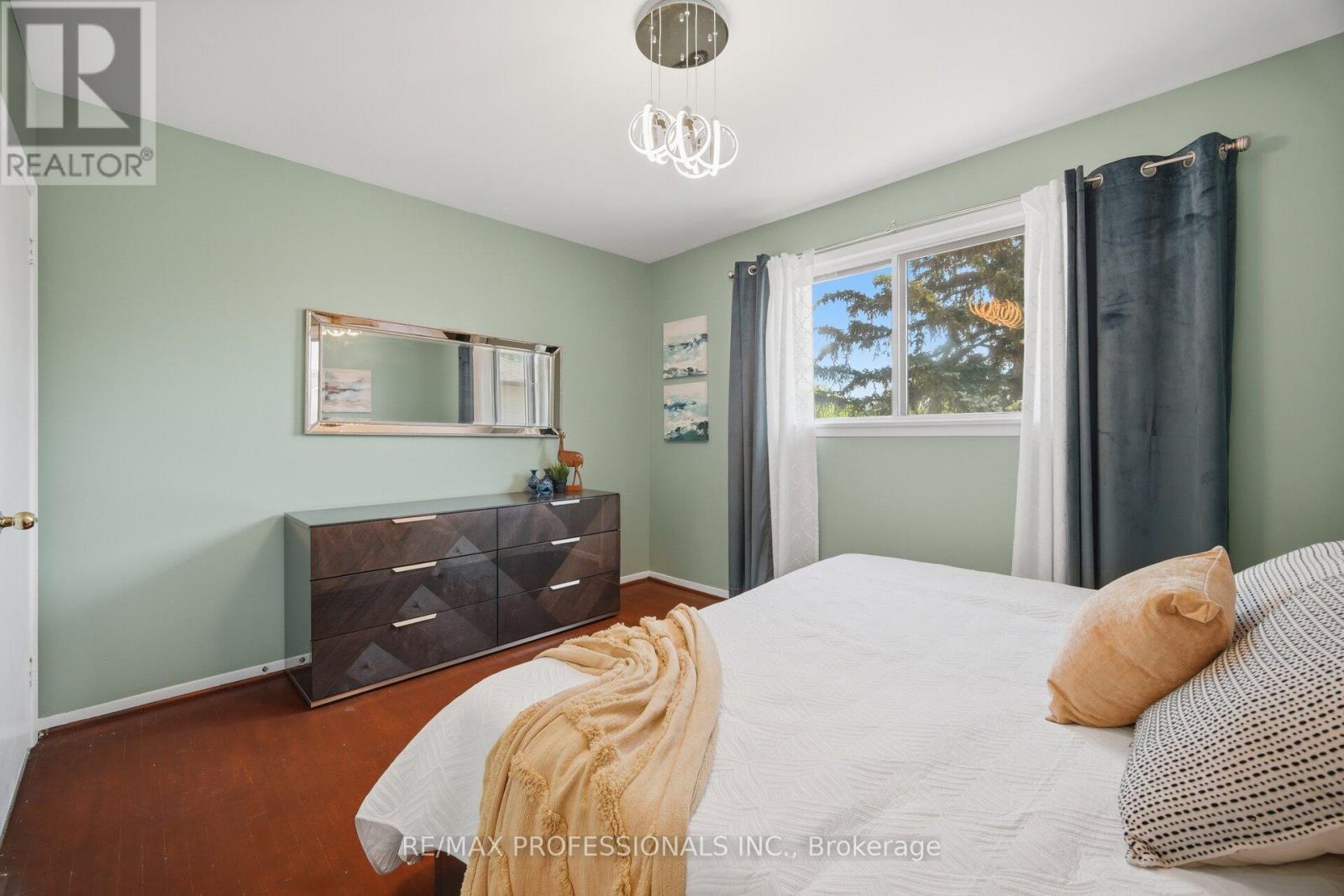 74 Ringway Crescent Property Photo 21