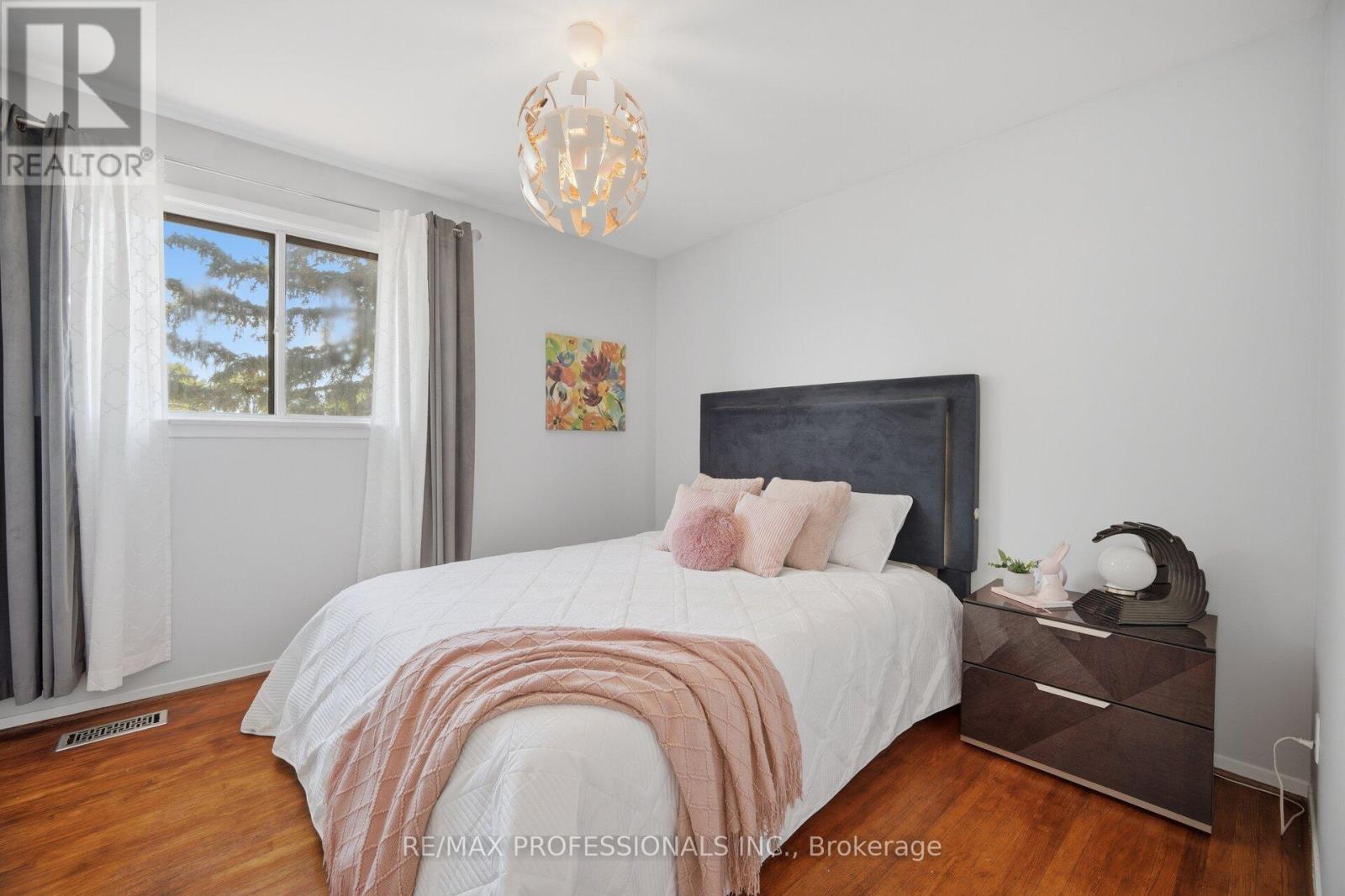 74 Ringway Crescent Property Photo 22