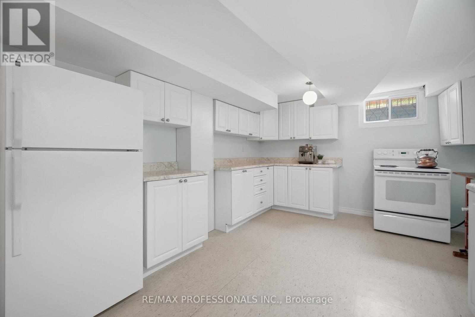 74 Ringway Crescent Property Photo 31