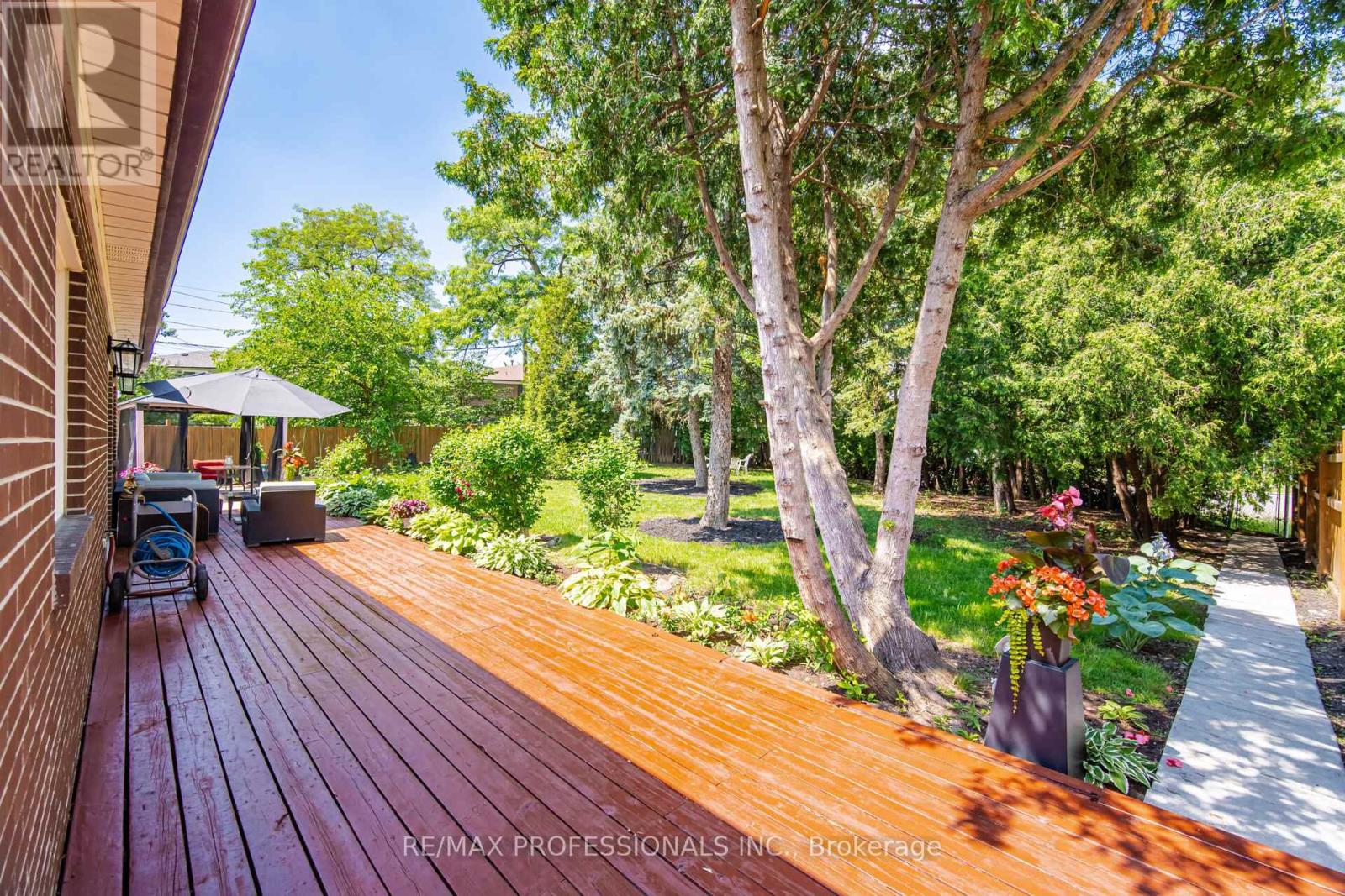 74 Ringway Crescent Property Photo 37