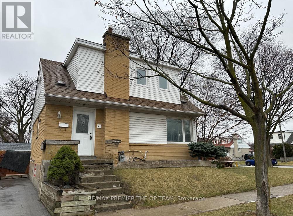41 Tofield Crescent Property Photo 1