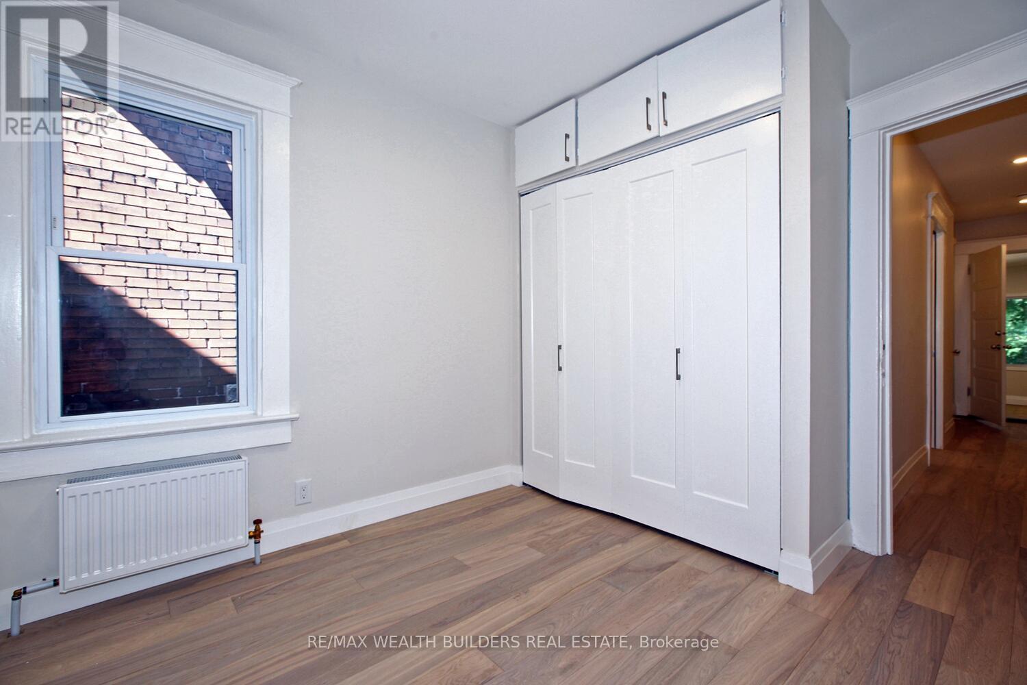 B - 163 Parkside Drive Property Photo 14