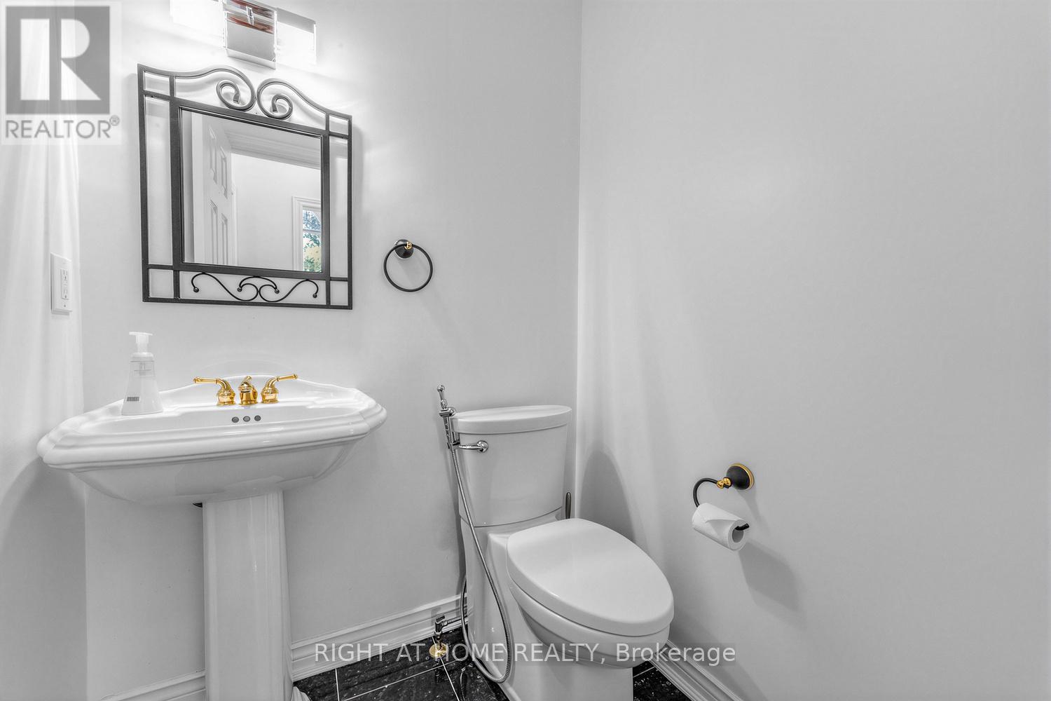 4145 Bonavista Crescent Property Photo 21