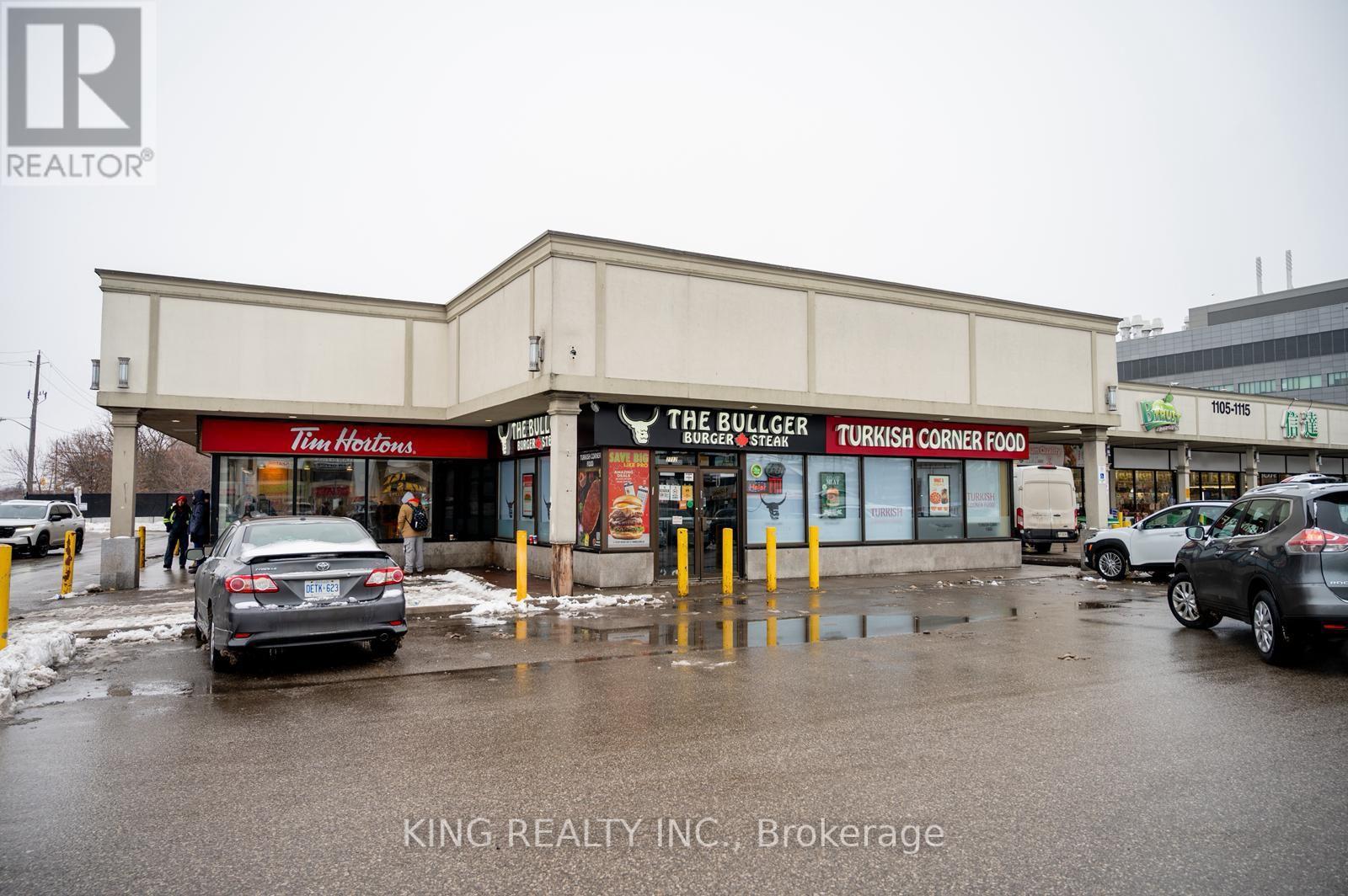 2712 Keele Street Property Photo 3