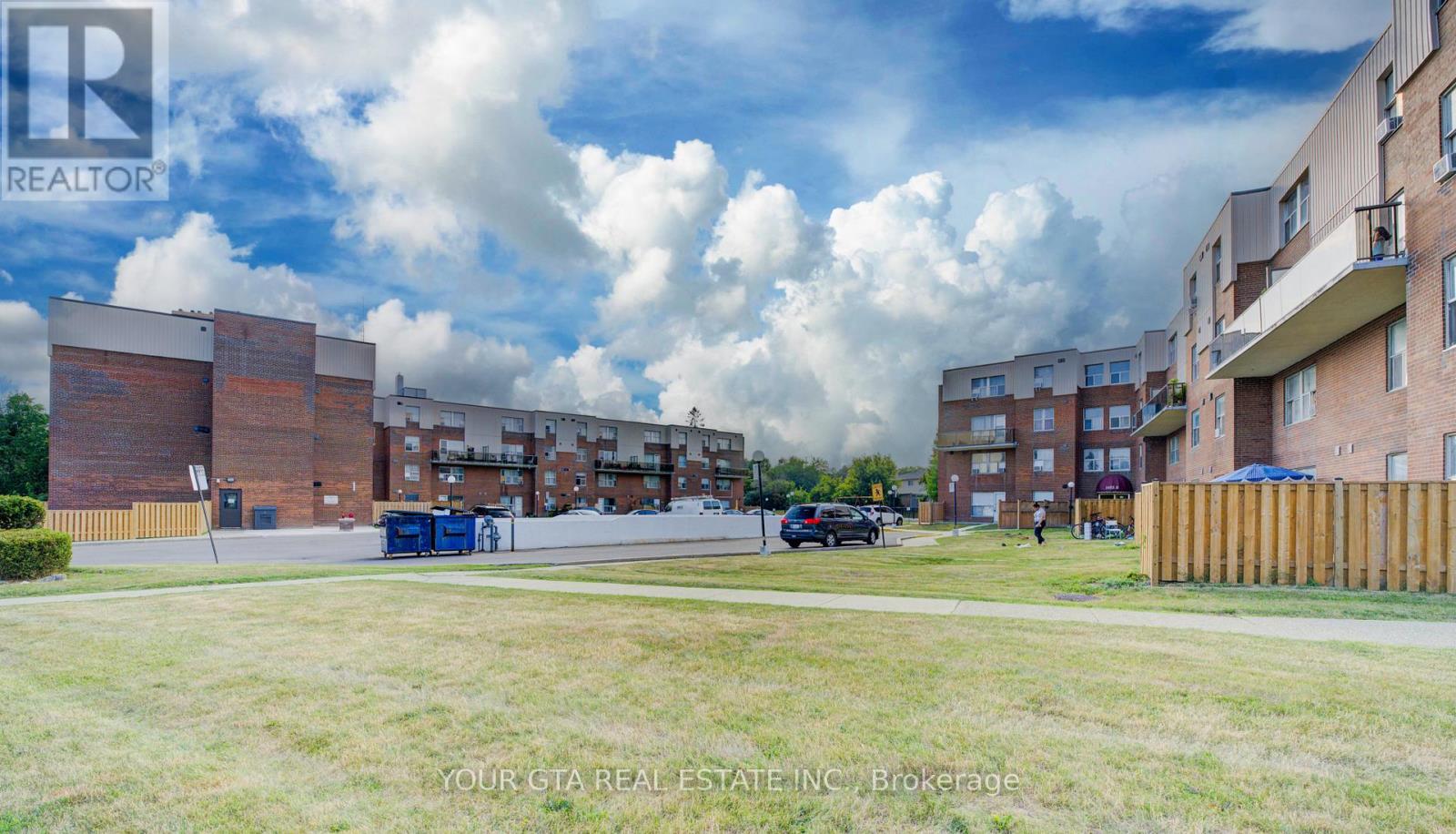 122 - 1055 B FORESTWOOD DRIVE