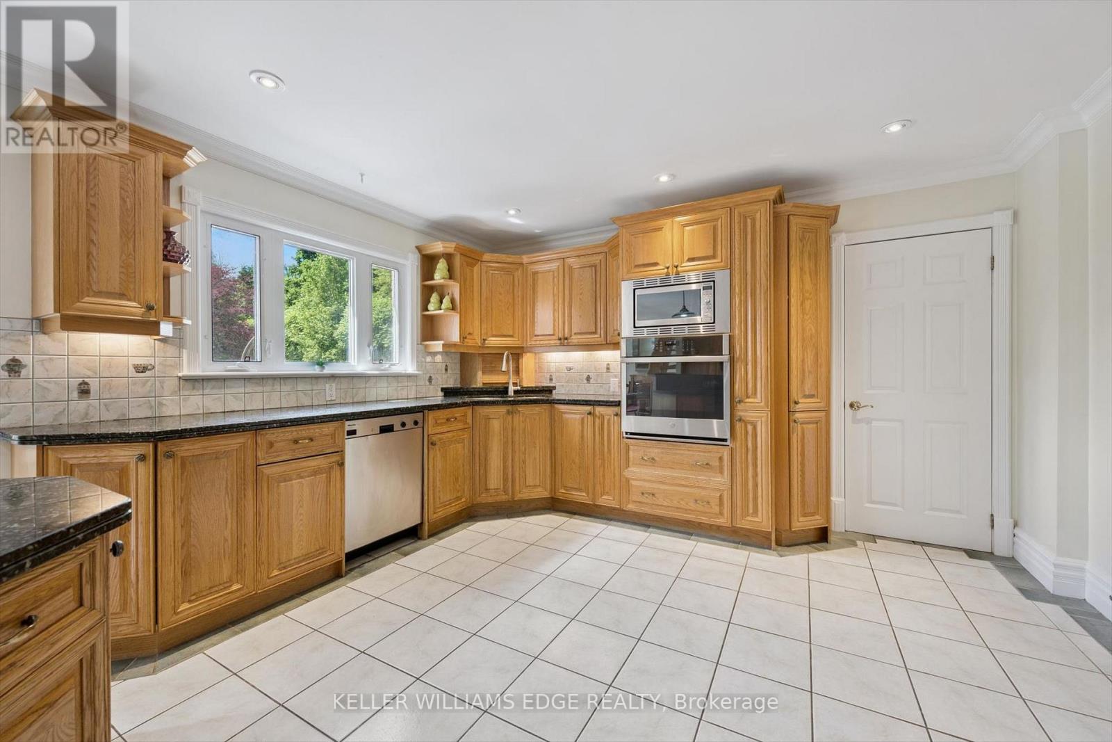 57 Kennedy Road Property Photo 10